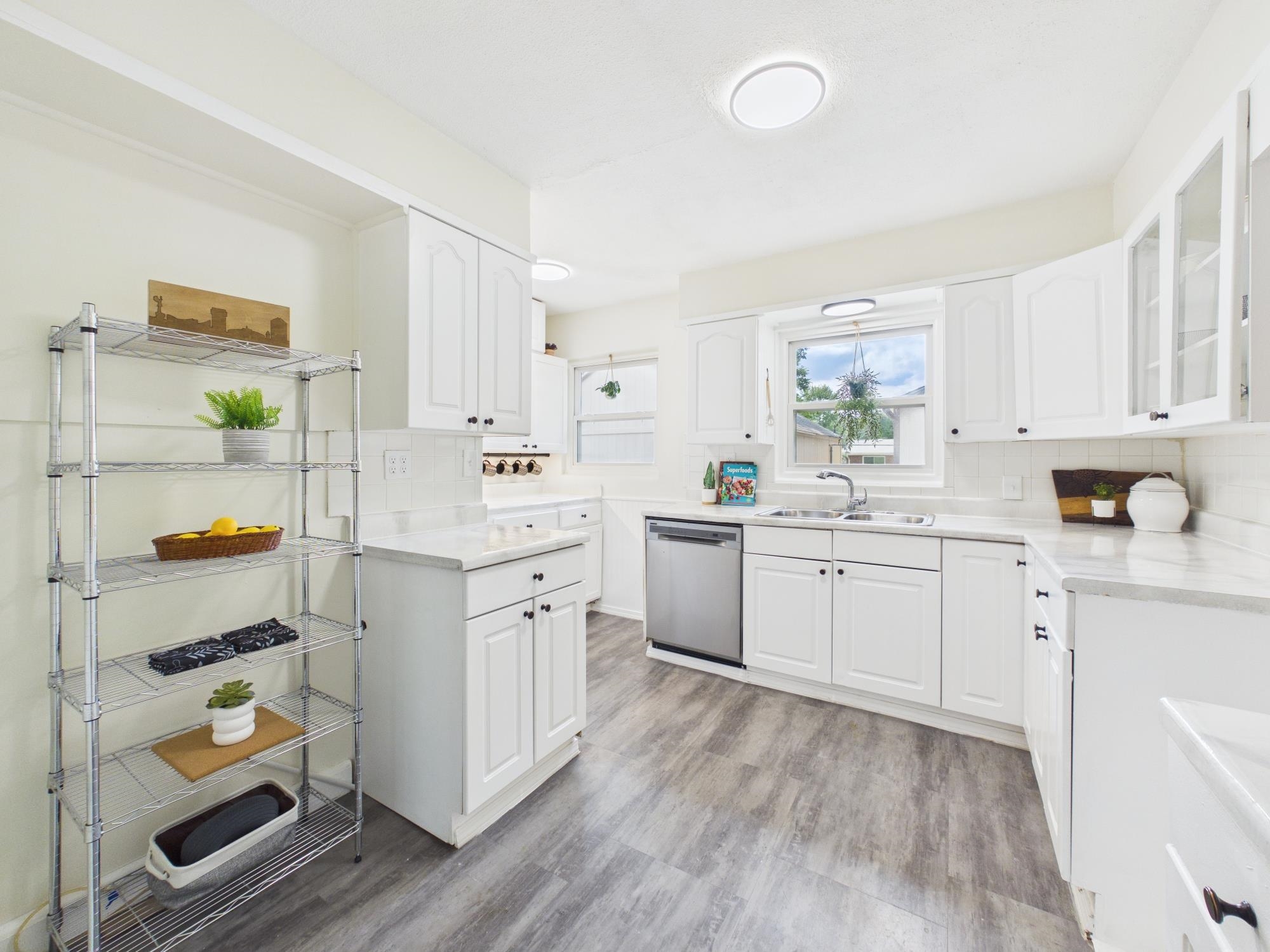 1863 S Chautauqua Wichita KS 67211