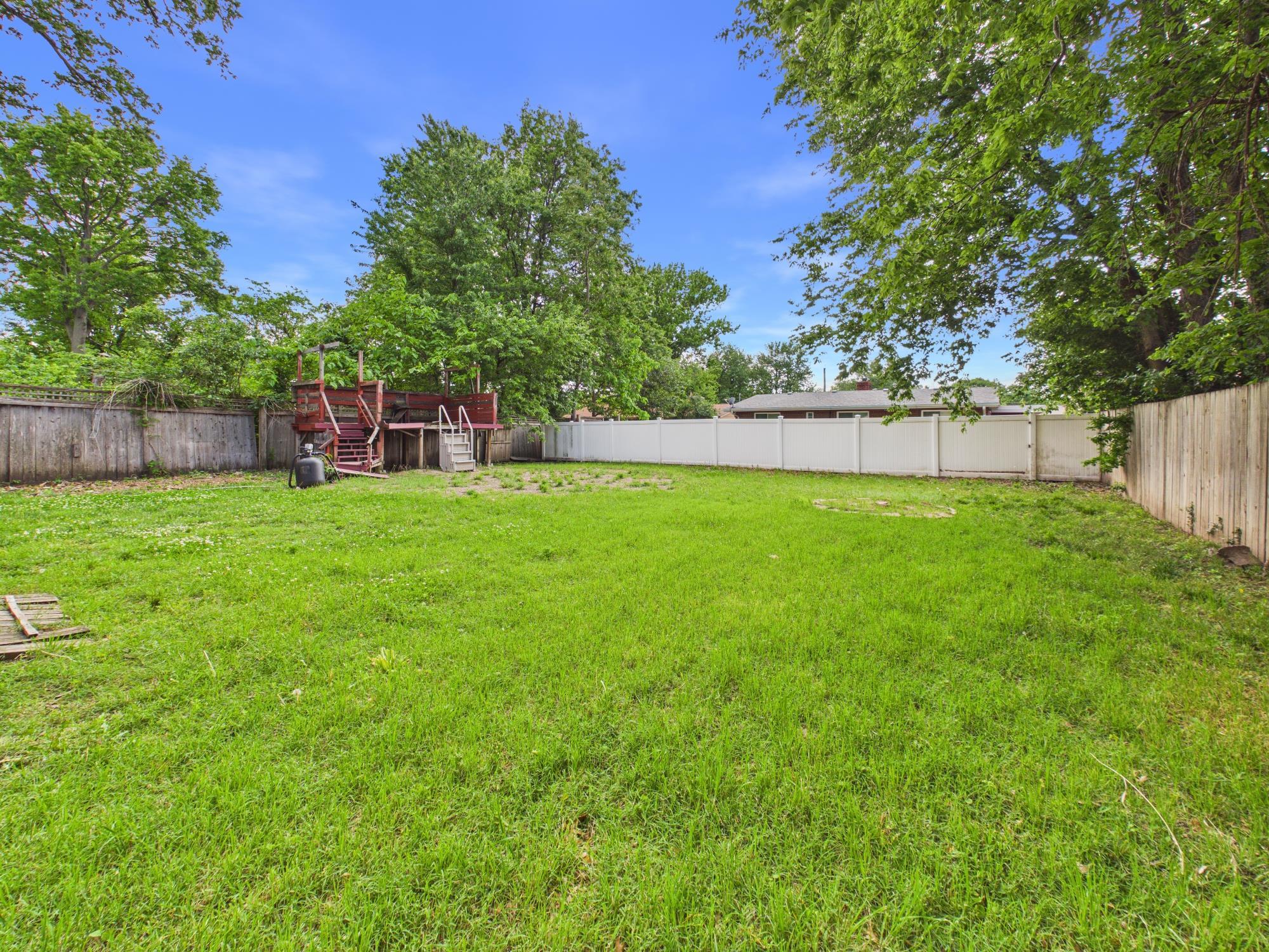 1863 S Chautauqua Wichita KS 67211
