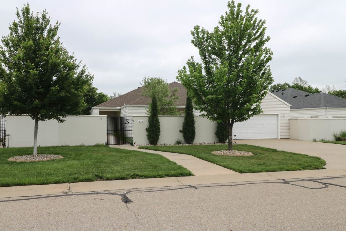 826 N Glenmoor Street Wichita KS 67206-4164