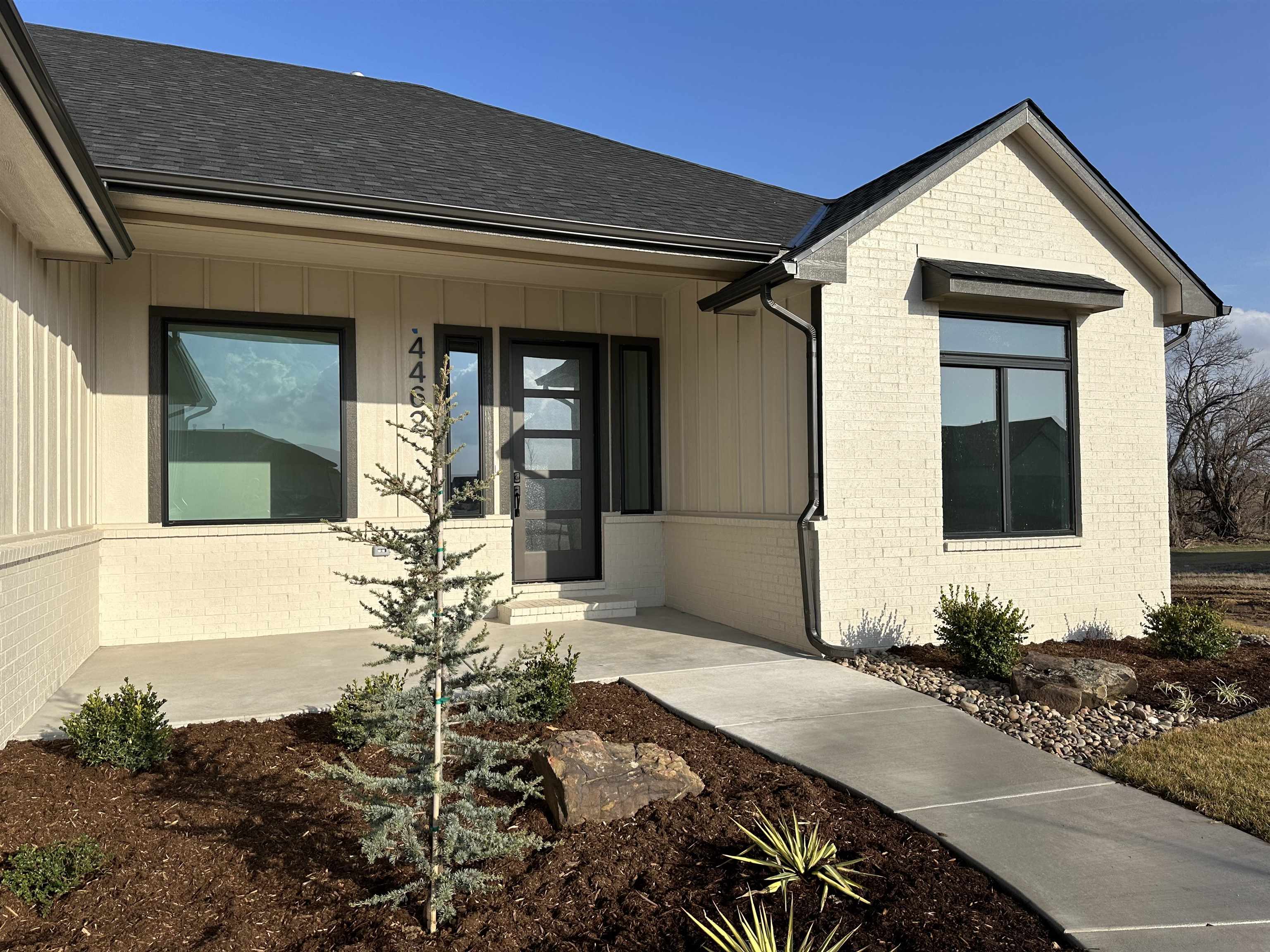 4462 N Grey Meadows Maize KS 67101