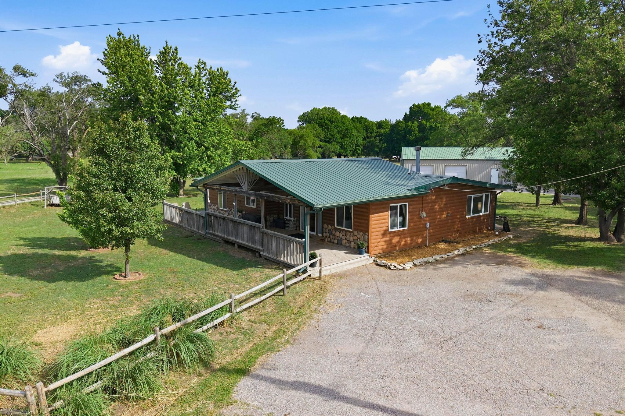 1232 E 95th Haysville KS 67060