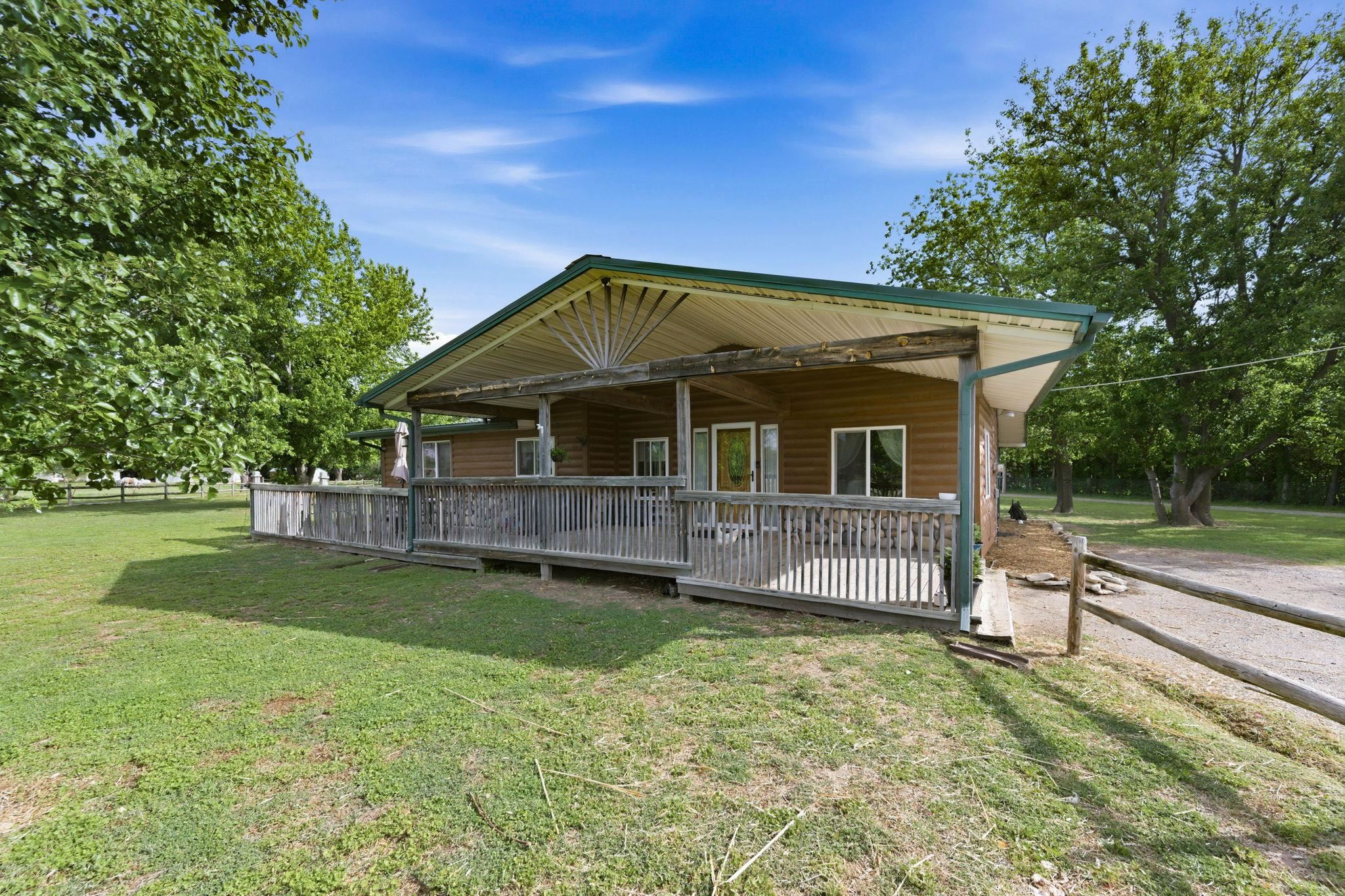 1232 E 95th Haysville KS 67060