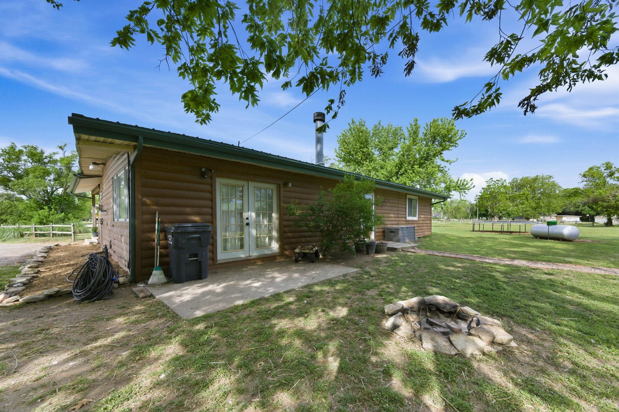 1232 E 95th Haysville KS 67060