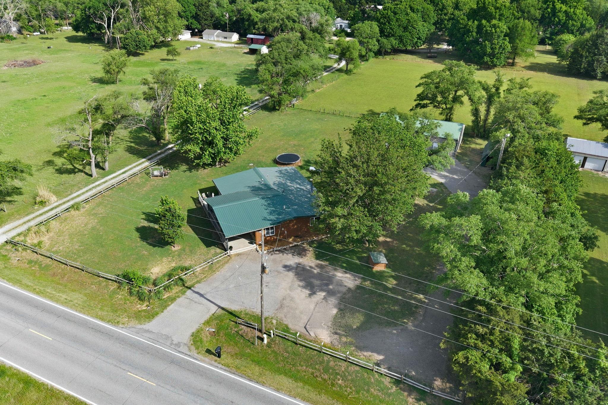 1232 E 95th Haysville KS 67060