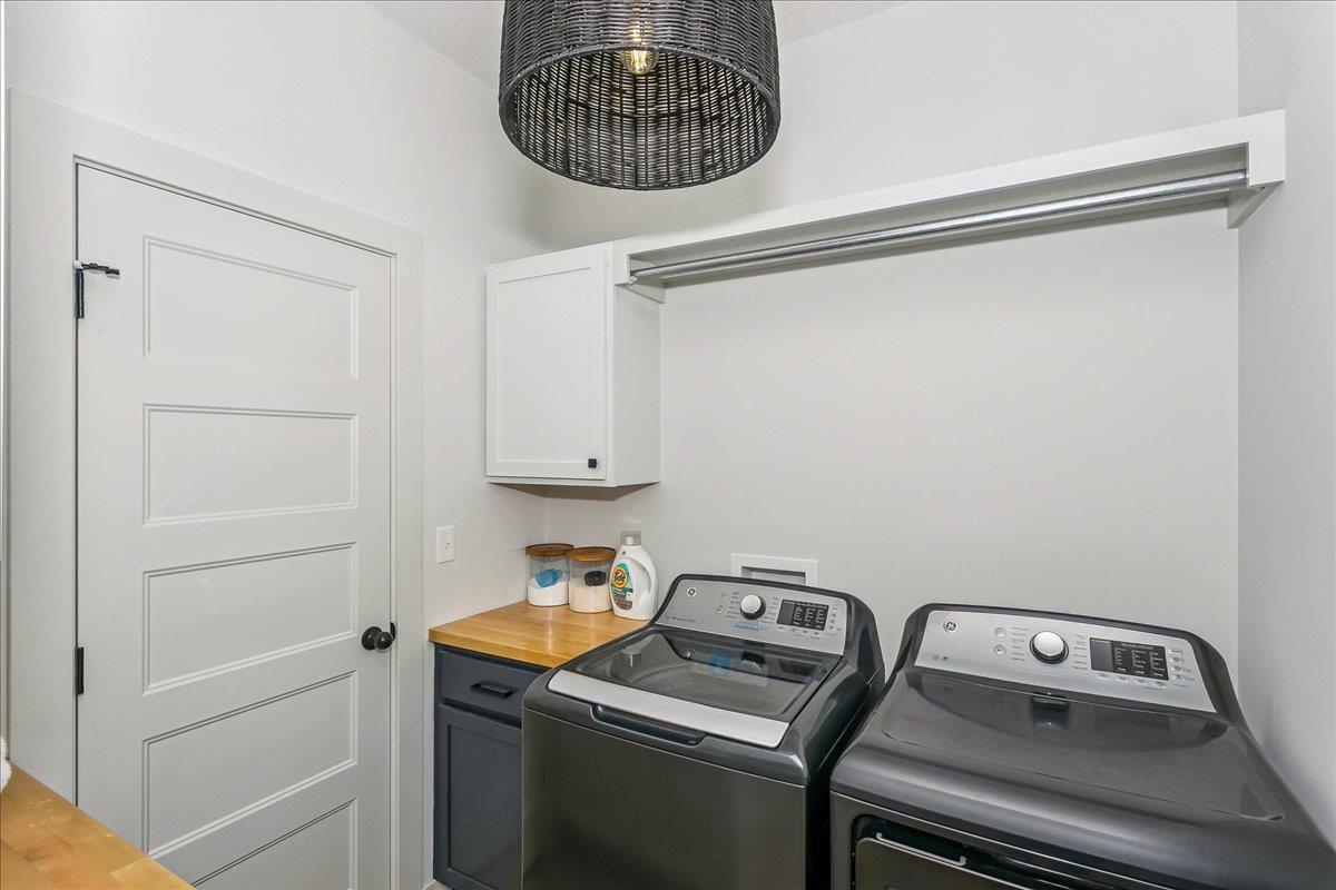 2807 E Sunnyslope Park City KS 67219
