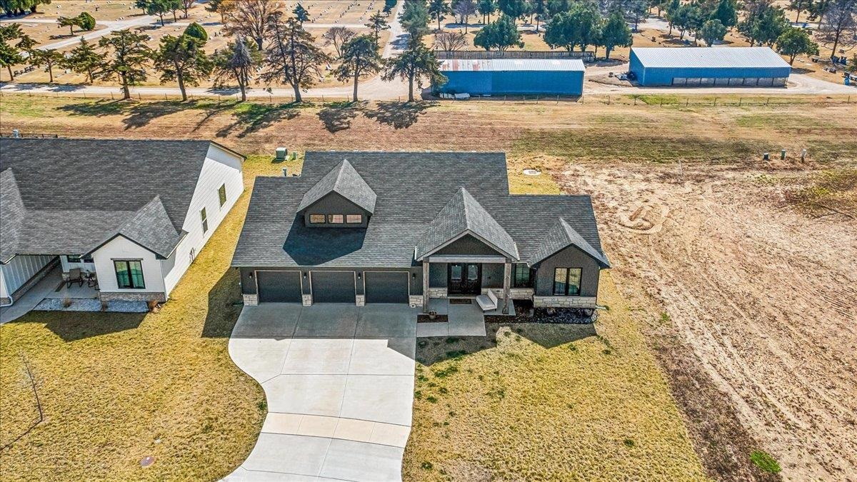 2807 E Sunnyslope Park City KS 67219