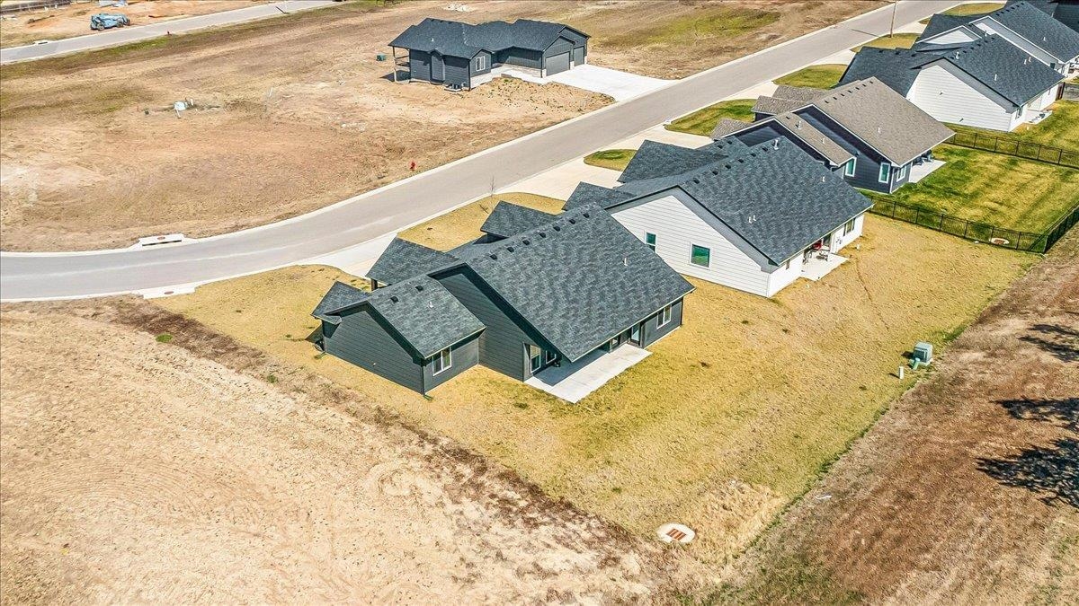 2807 E Sunnyslope Park City KS 67219