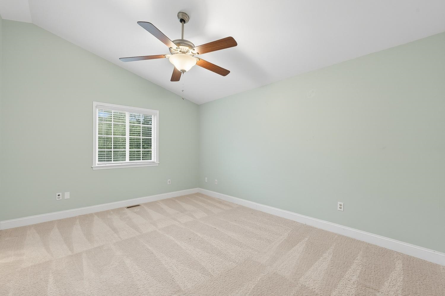 2438 N Tamarisk Street Derby KS 67037
