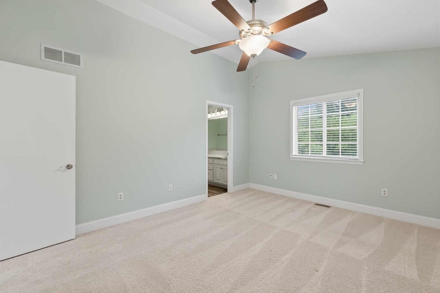 2438 N Tamarisk Street Derby KS 67037