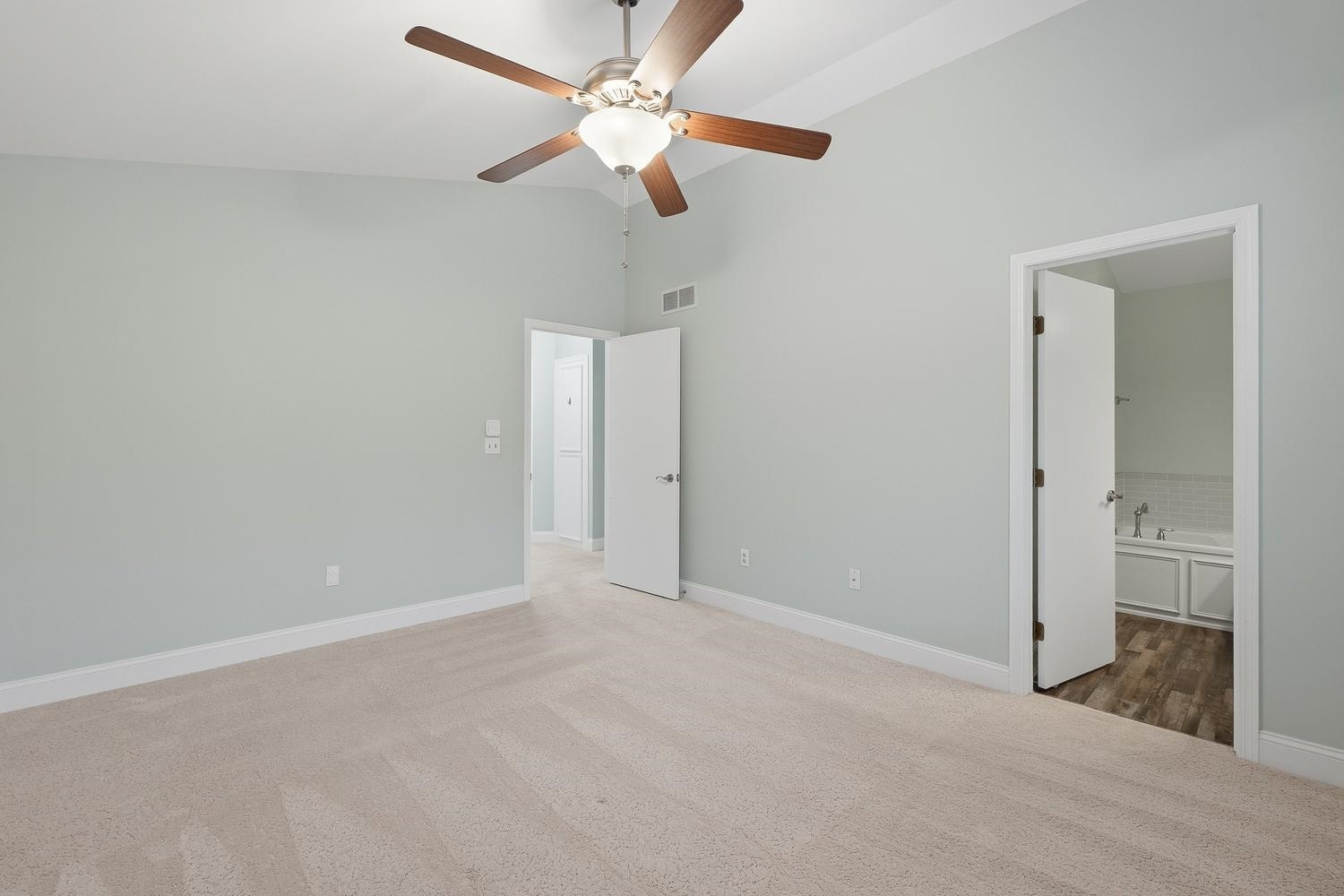 2438 N Tamarisk Street Derby KS 67037