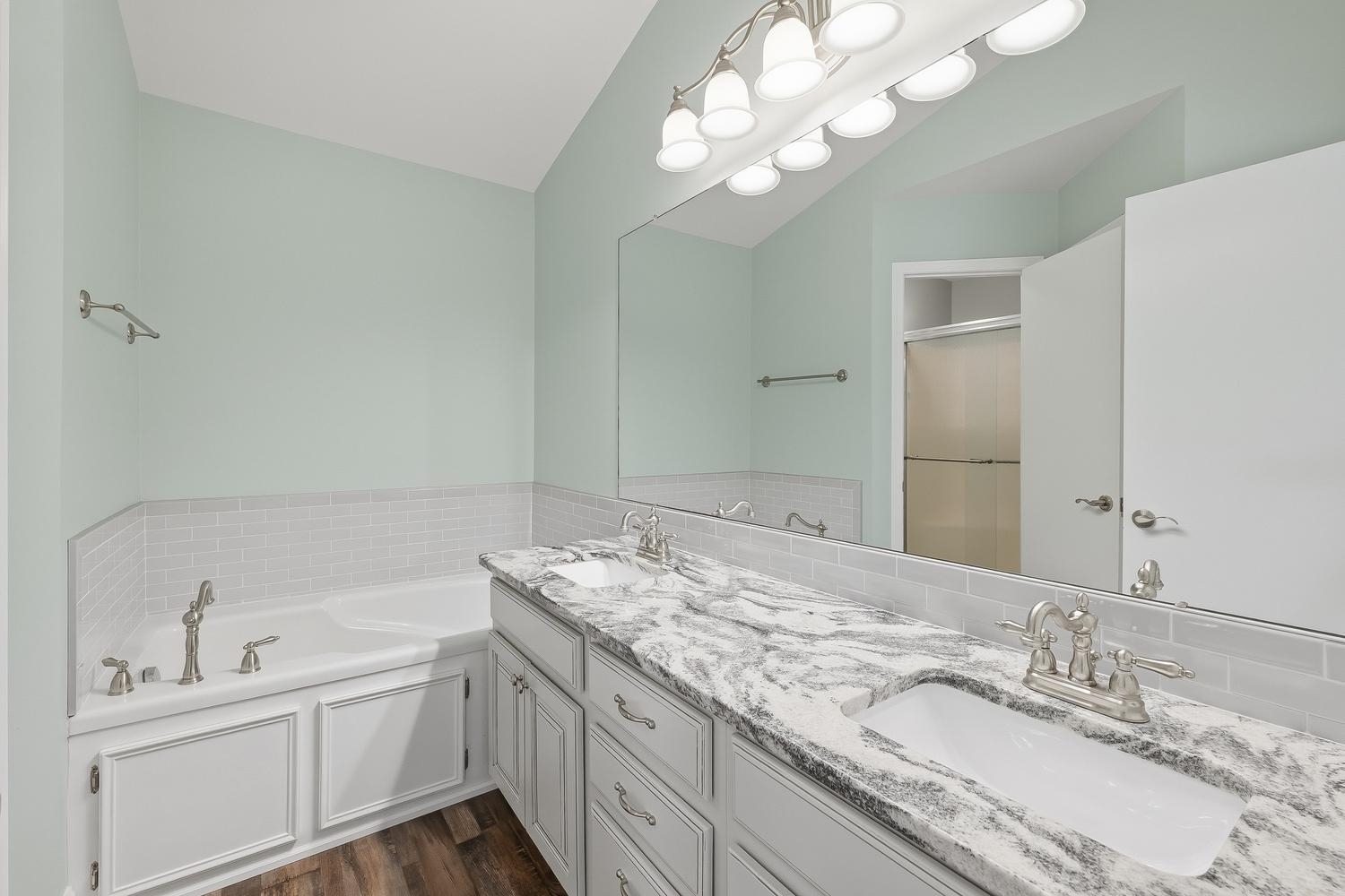 2438 N Tamarisk Street Derby KS 67037