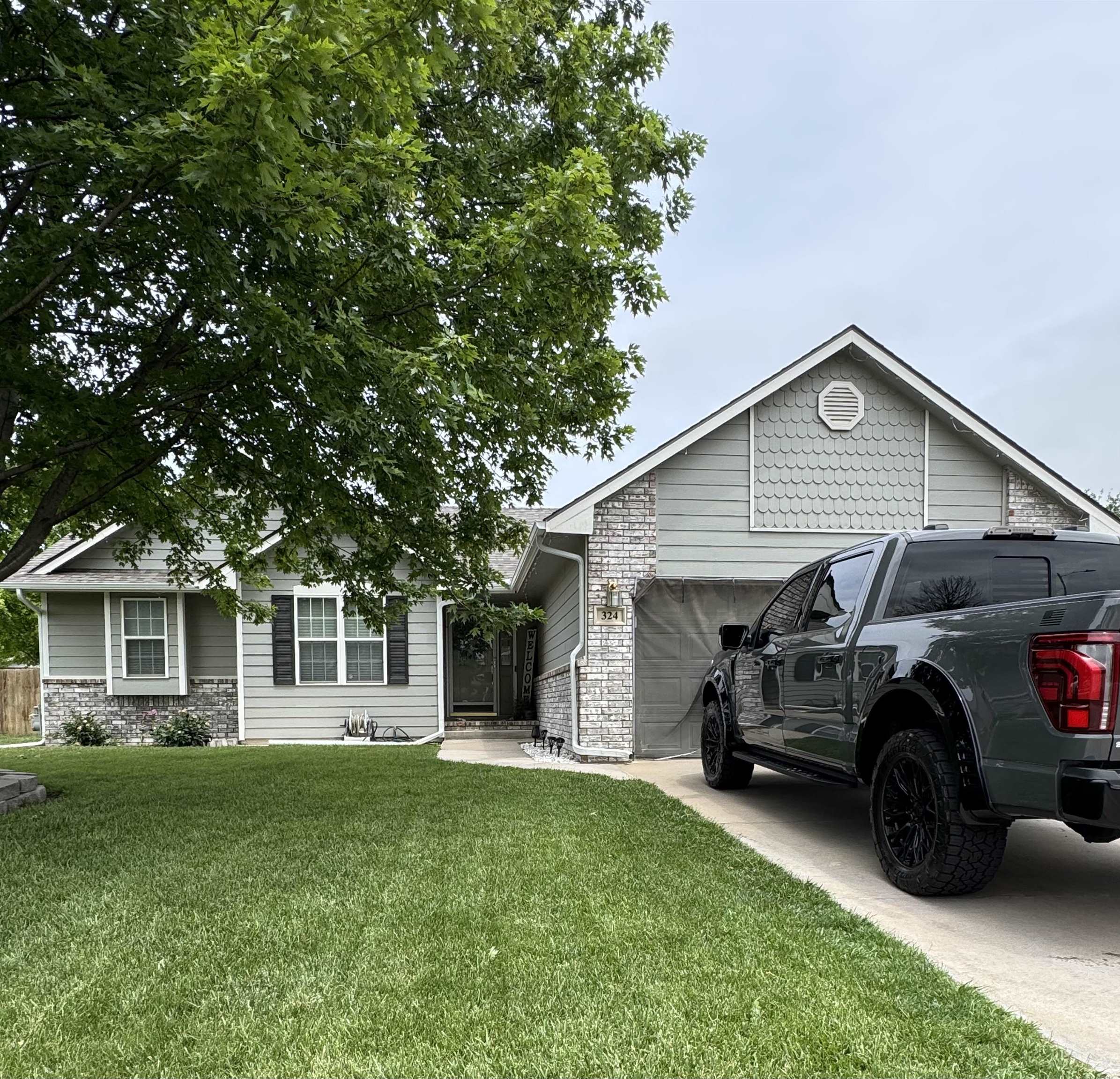 324 E Valley Park Drive Valley Center KS 67147
