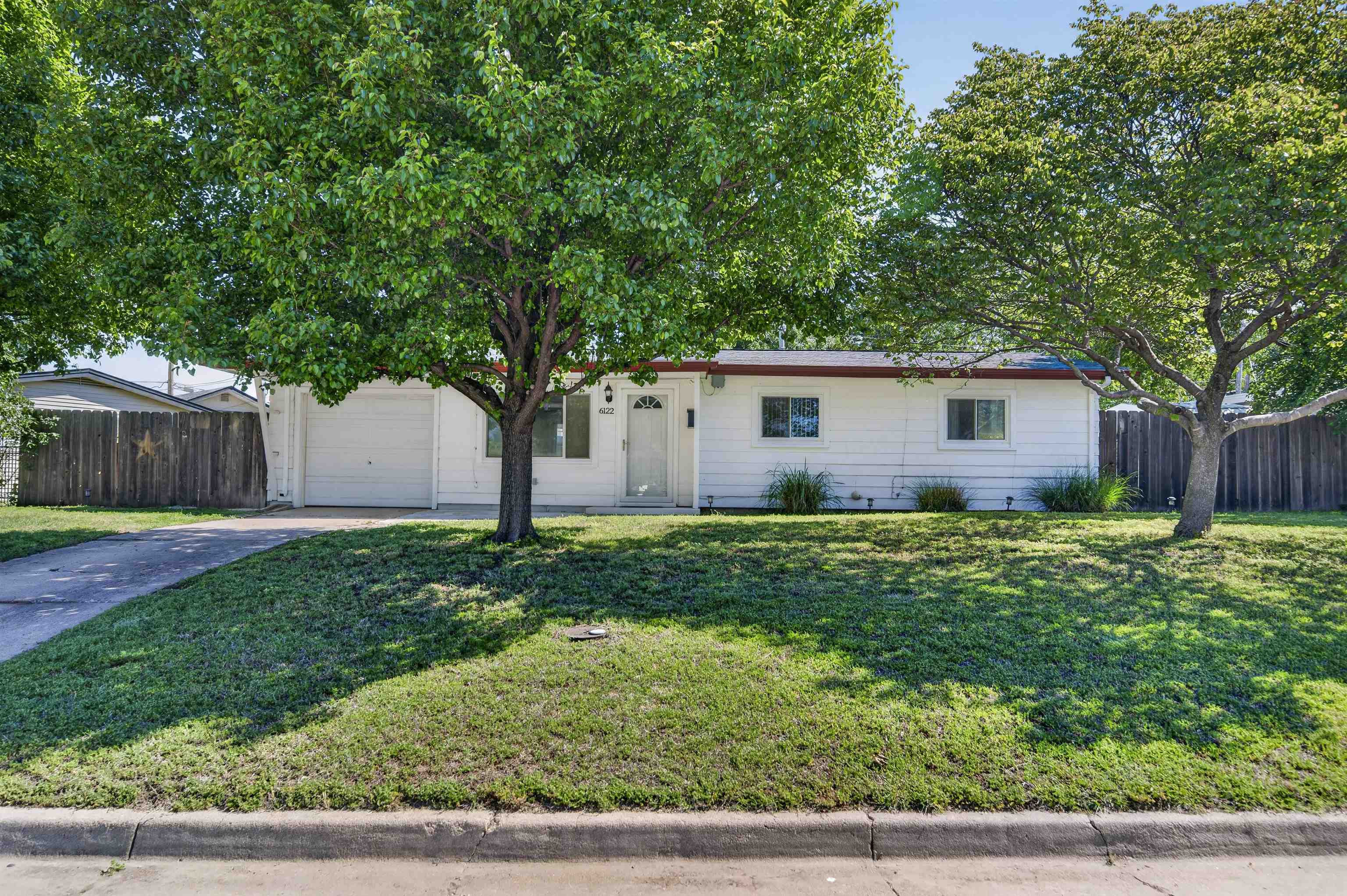 6122 N East Park View Park City KS 67219