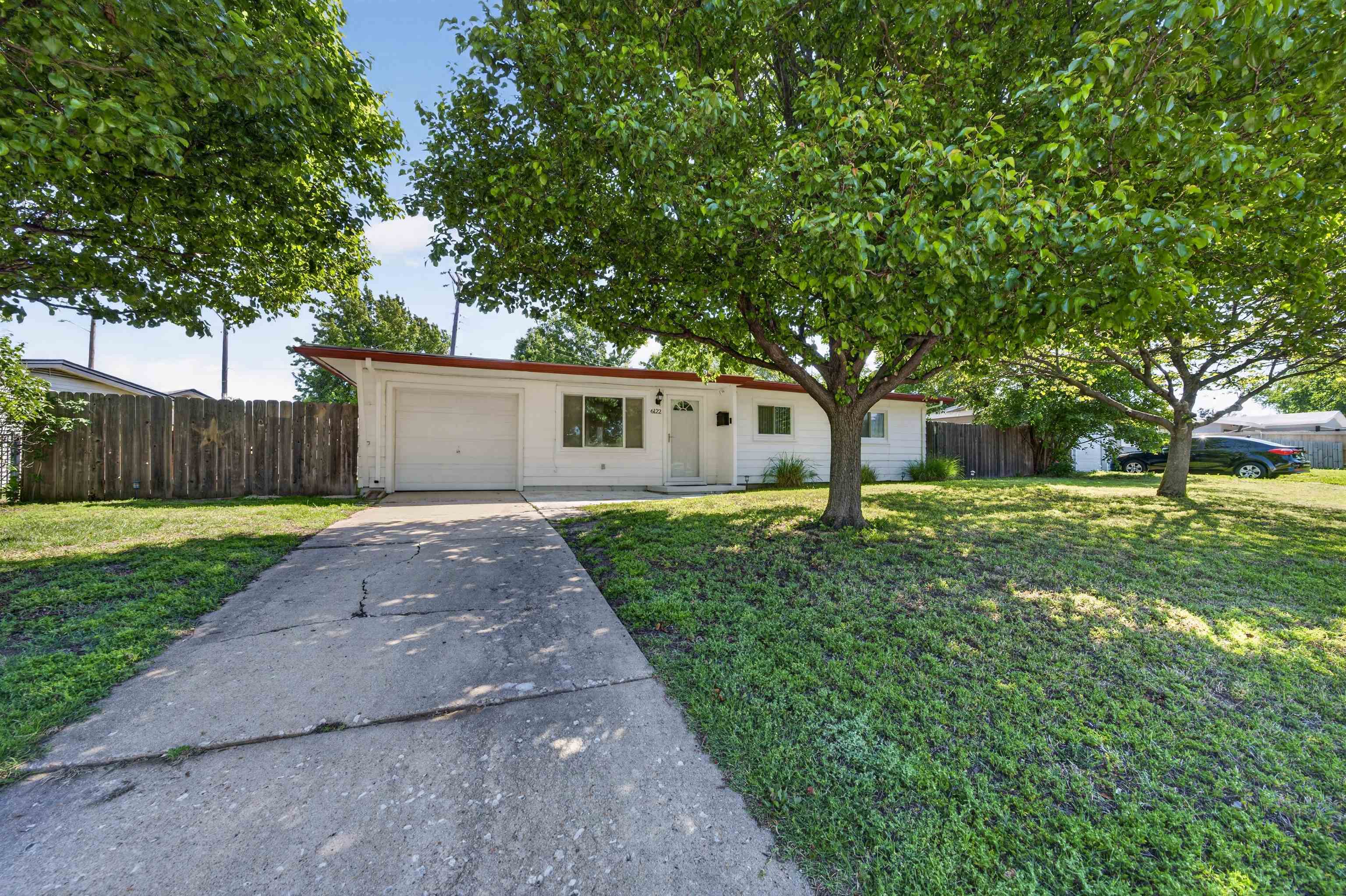 6122 N East Park View Park City KS 67219