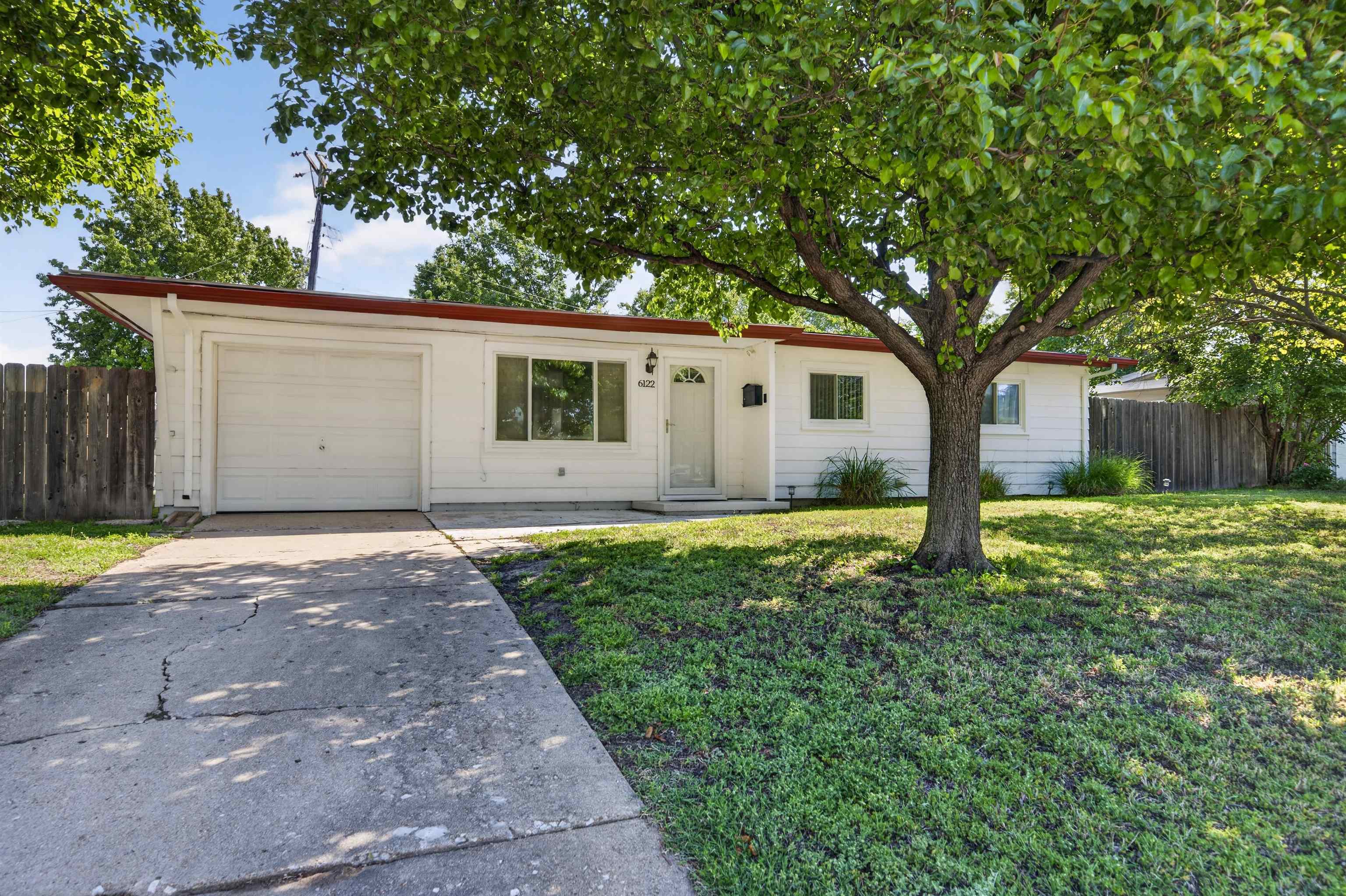 6122 N East Park View Park City KS 67219