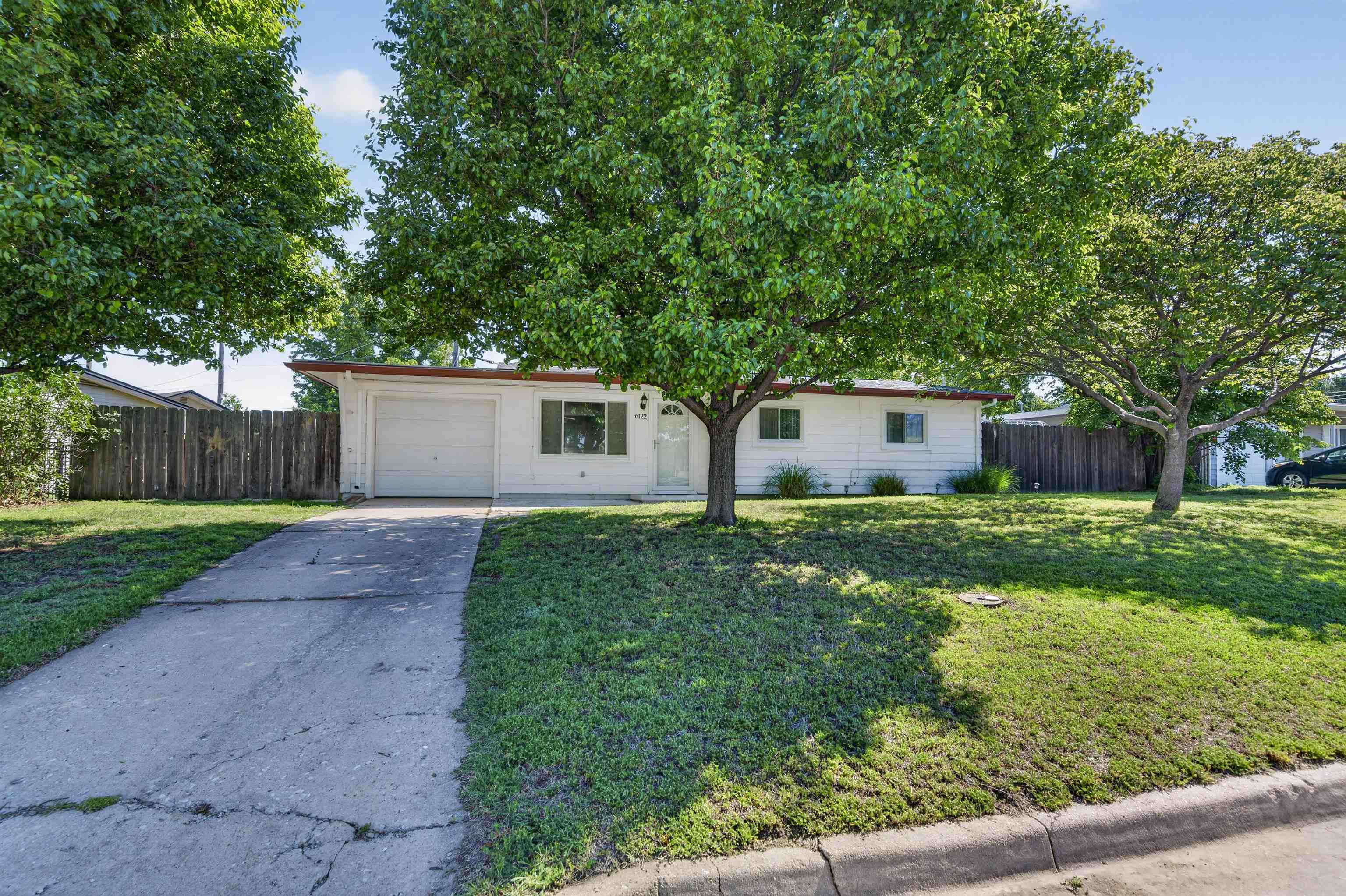 6122 N East Park View Park City KS 67219