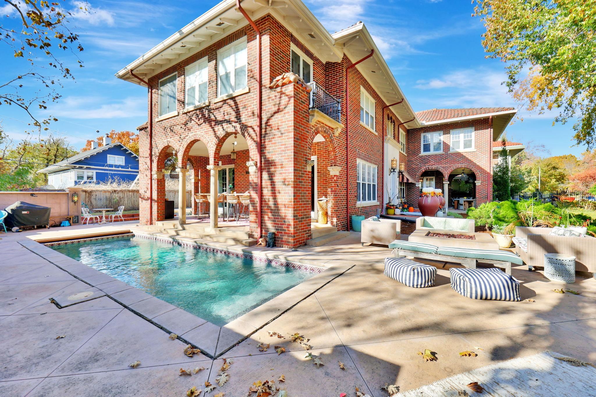 201 N Broadview Street Wichita KS 67208