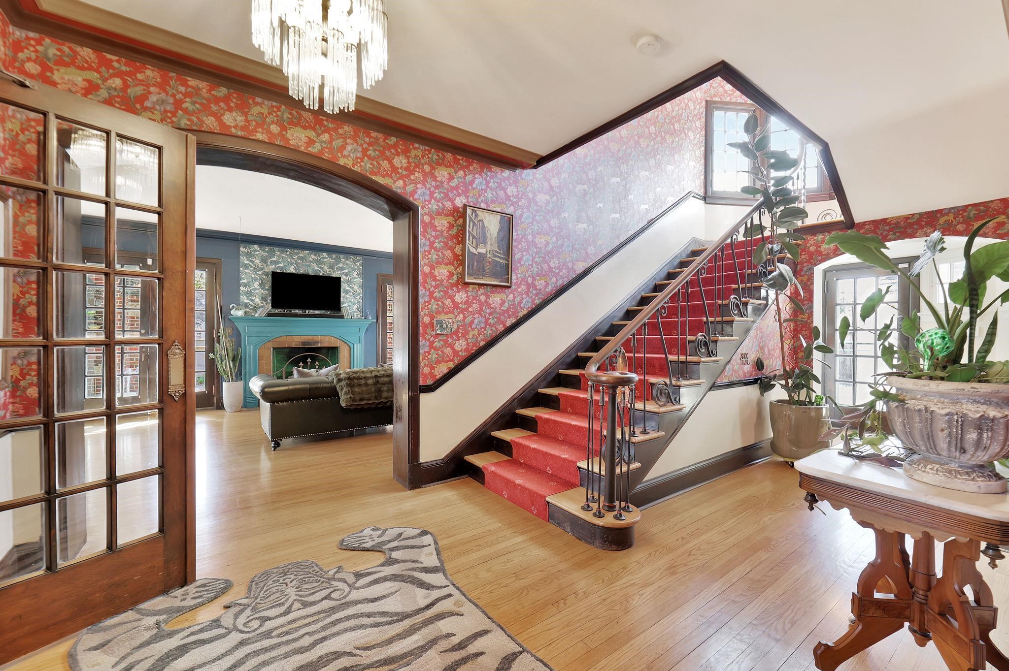 201 N Broadview Street Wichita KS 67208