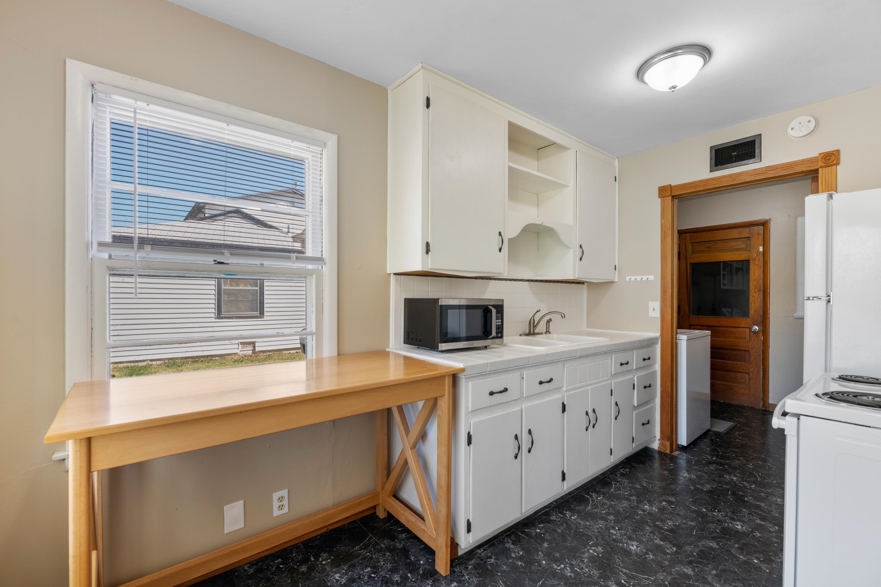 2116 S Edgemoor Street Wichita KS 67218