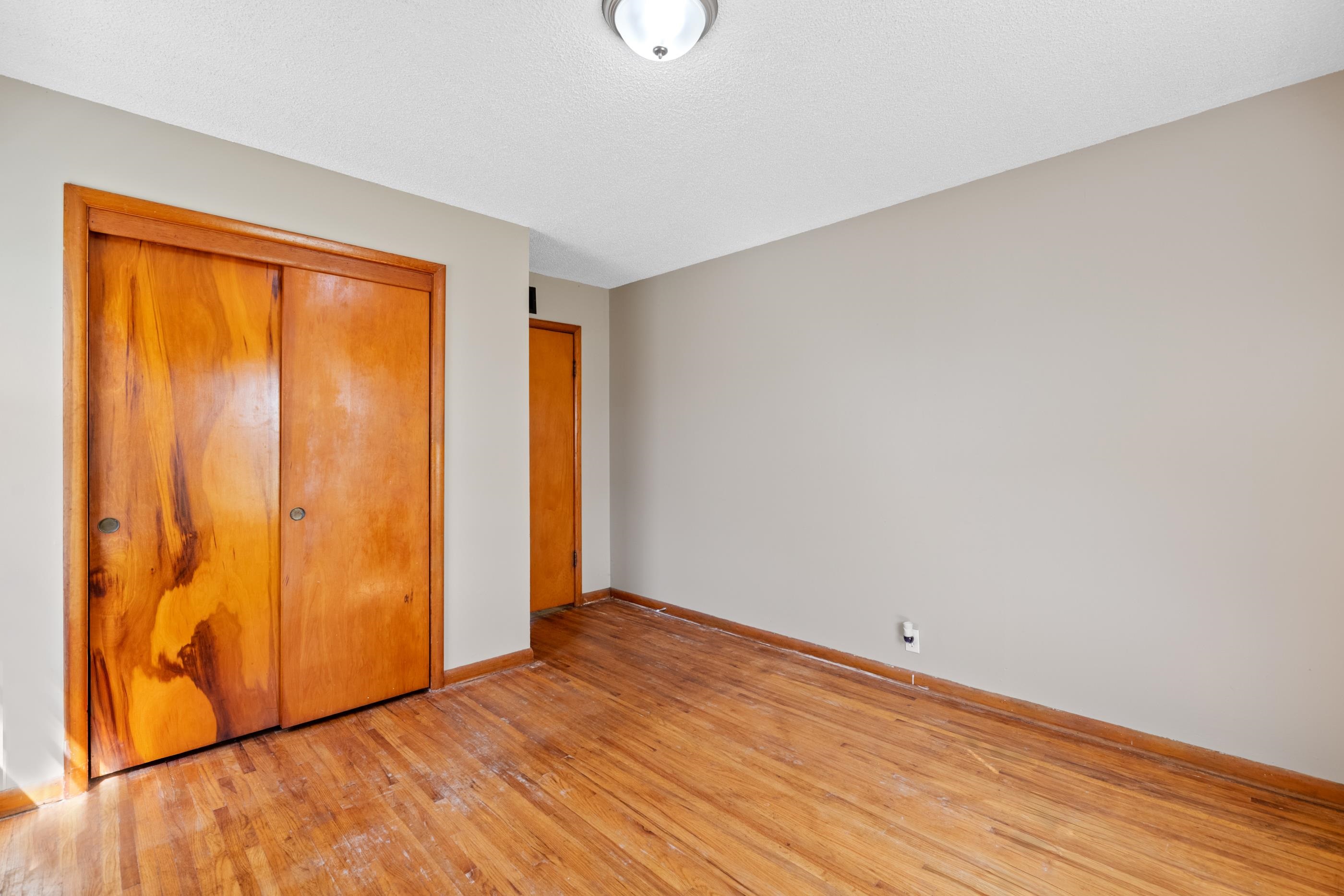2116 S Edgemoor Street Wichita KS 67218