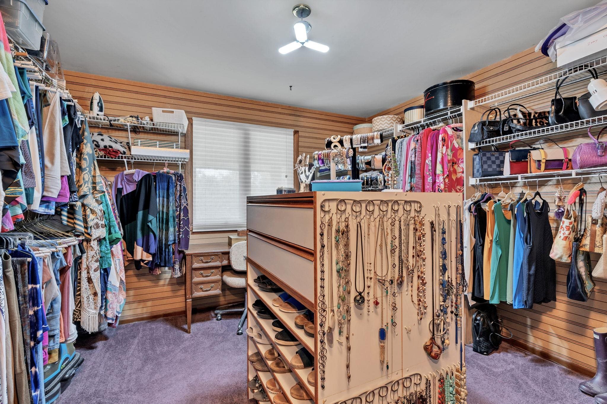 25 S Pony Meadows Wichita KS 67232