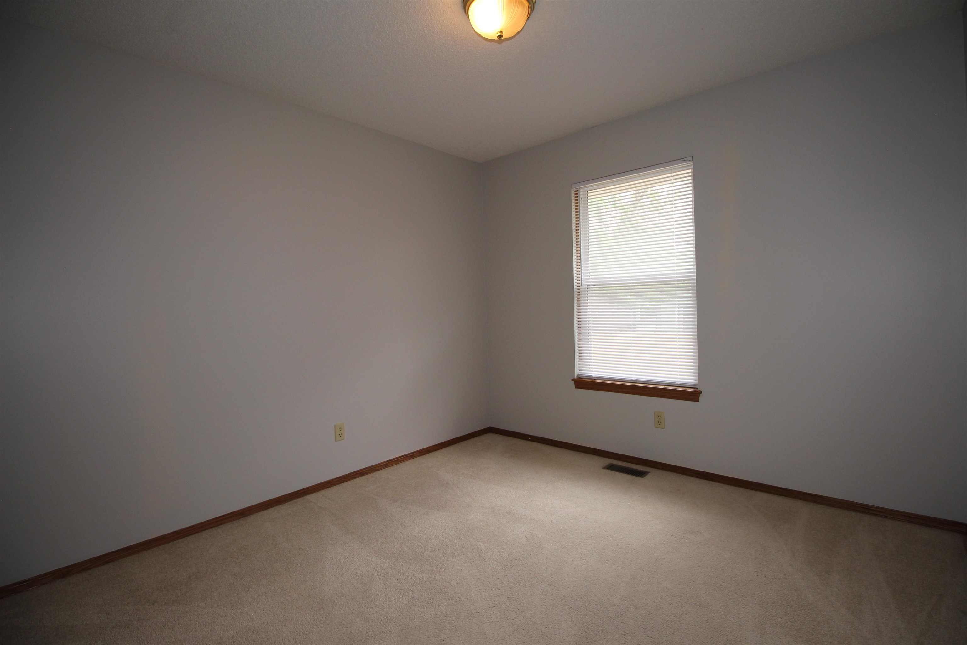 1114 S Longford Street Wichita KS 67207-3238