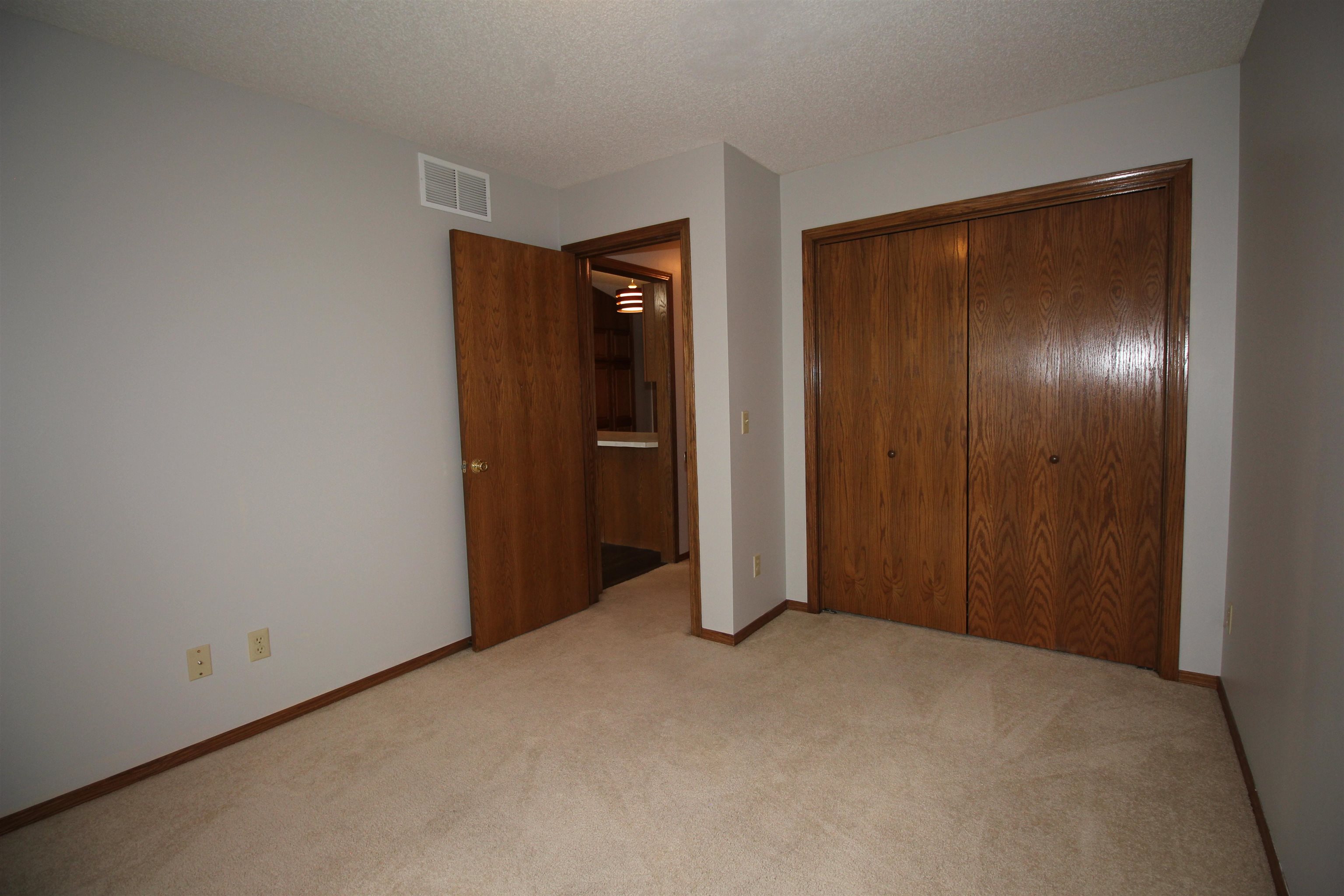 1114 S Longford Street Wichita KS 67207-3238