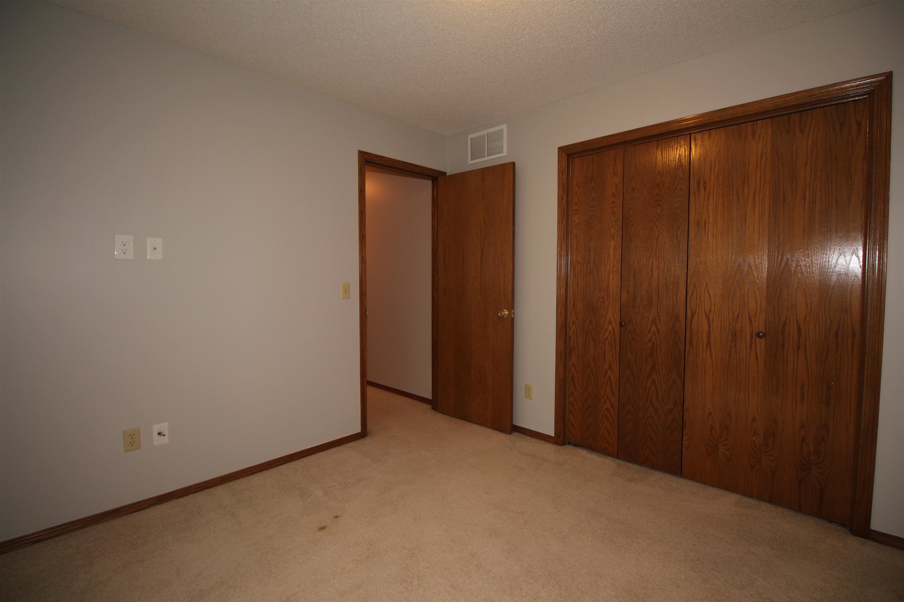1114 S Longford Street Wichita KS 67207-3238