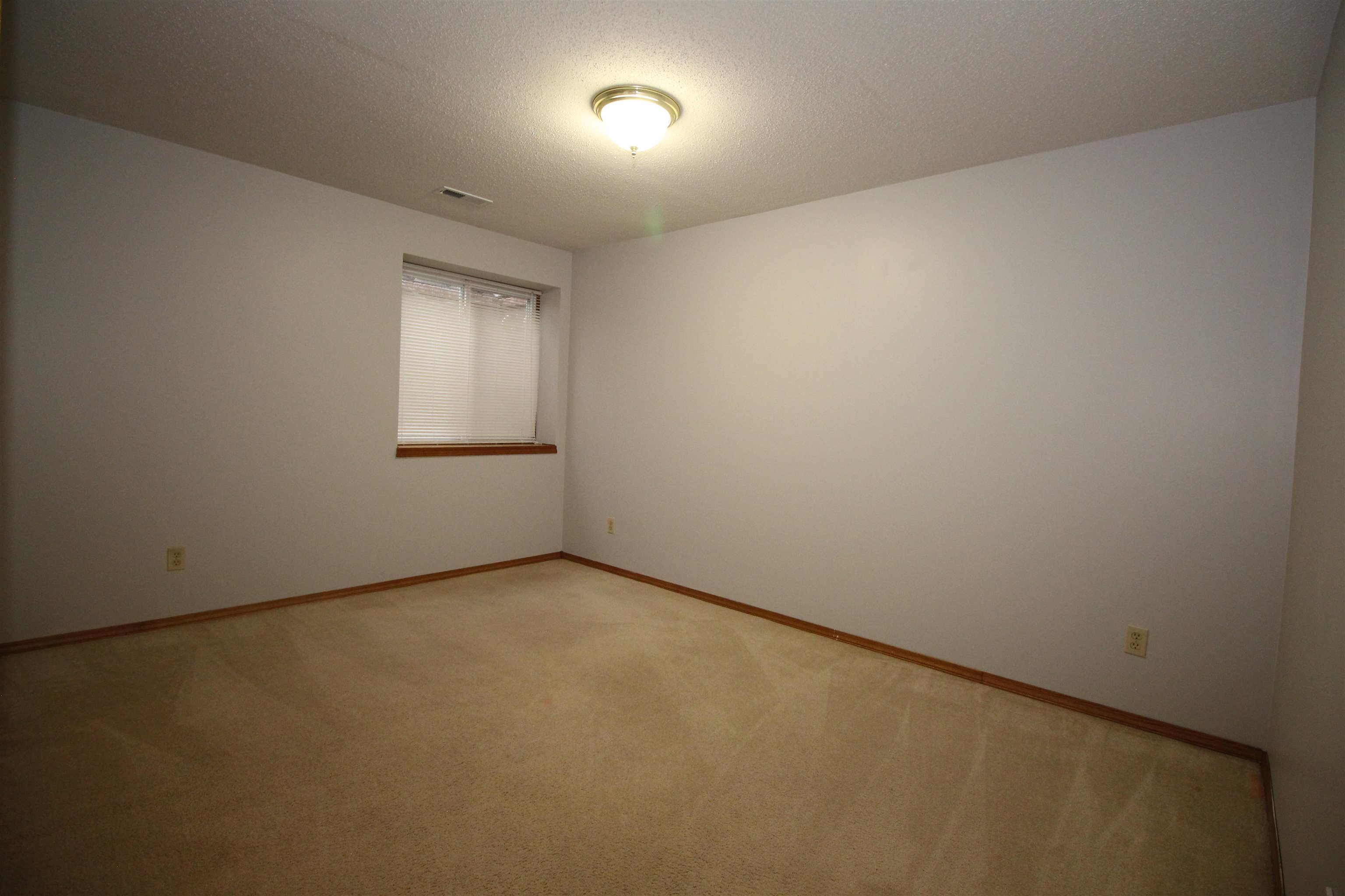 1114 S Longford Street Wichita KS 67207-3238