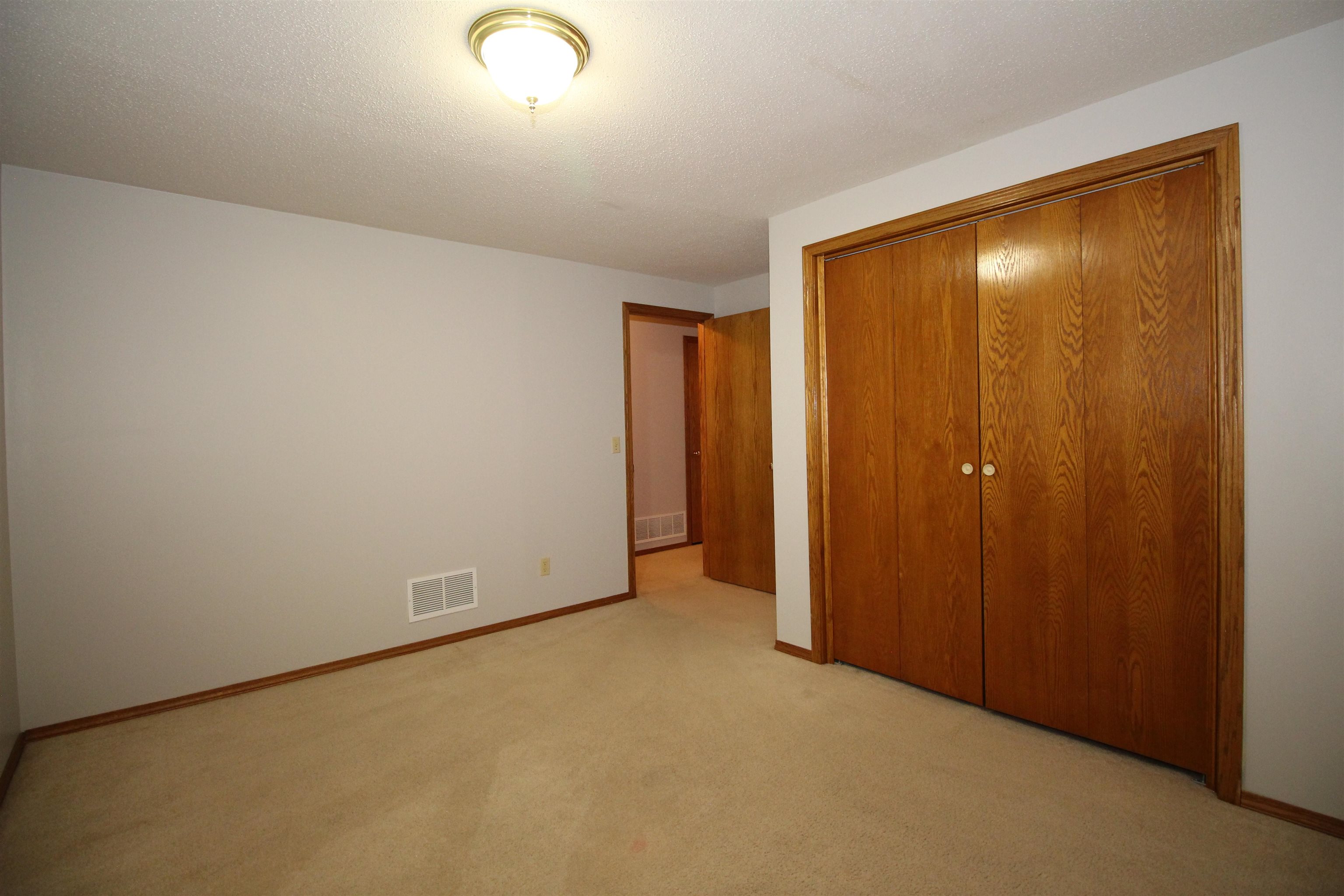 1114 S Longford Street Wichita KS 67207-3238