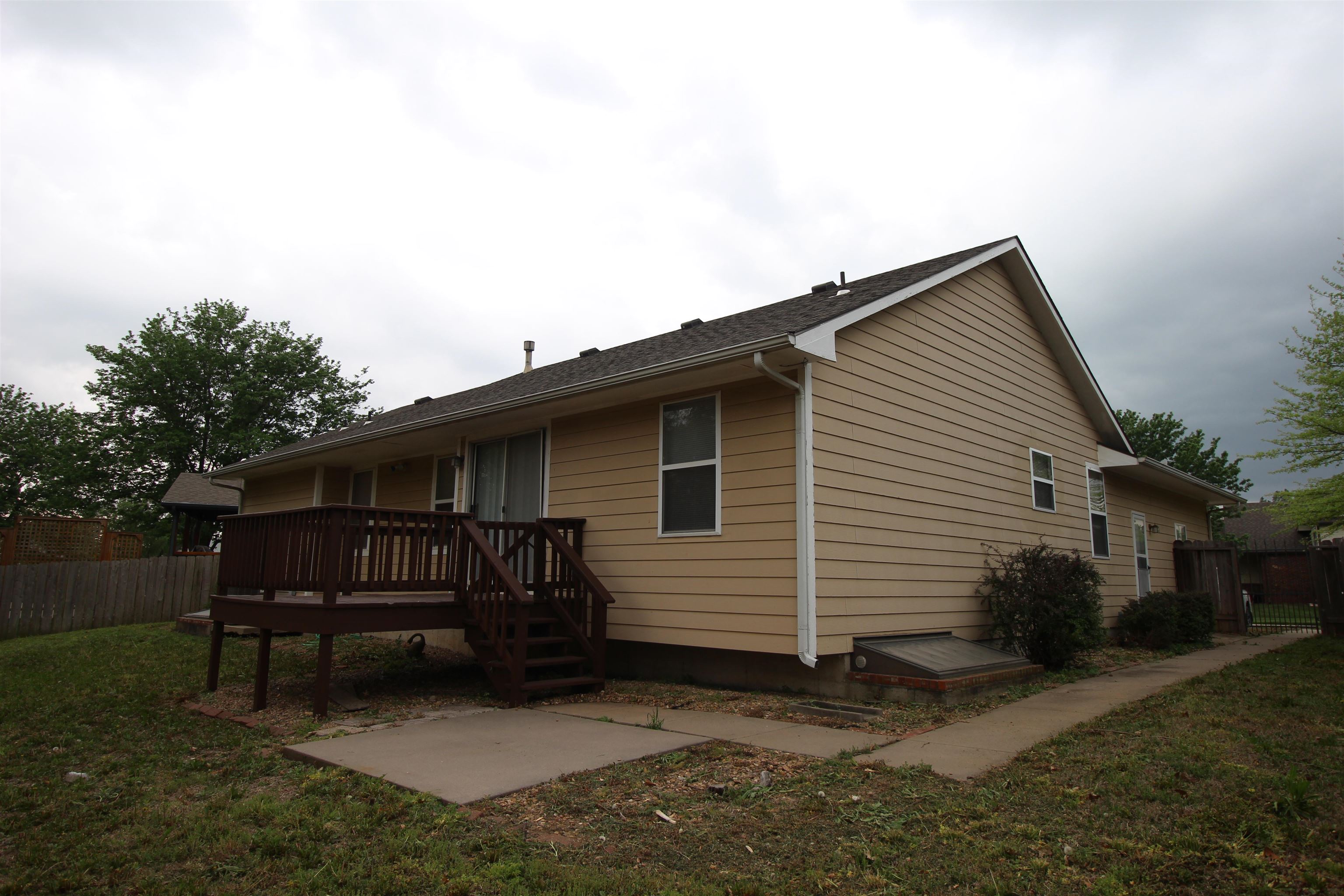 1114 S Longford Street Wichita KS 67207-3238