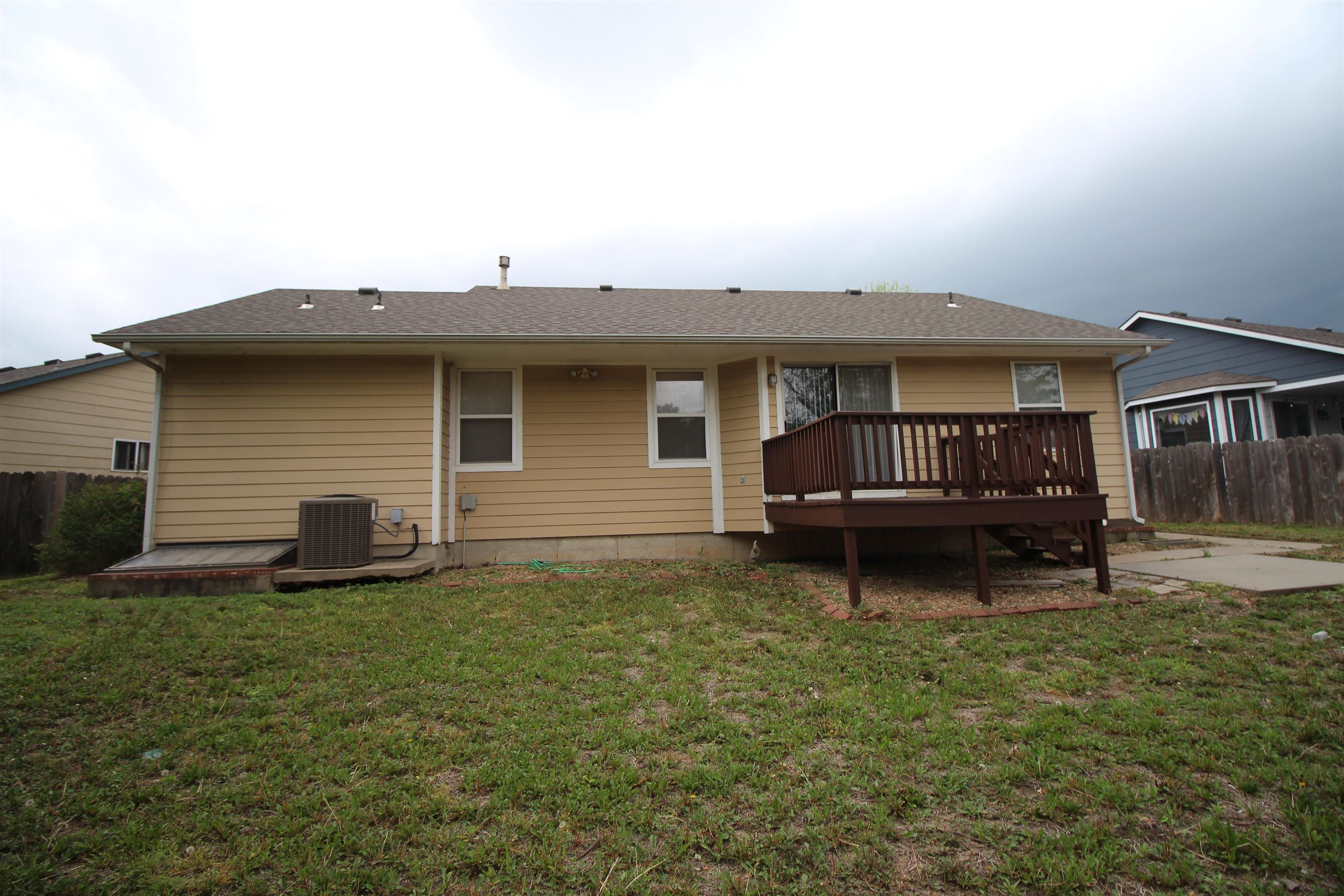 1114 S Longford Street Wichita KS 67207-3238