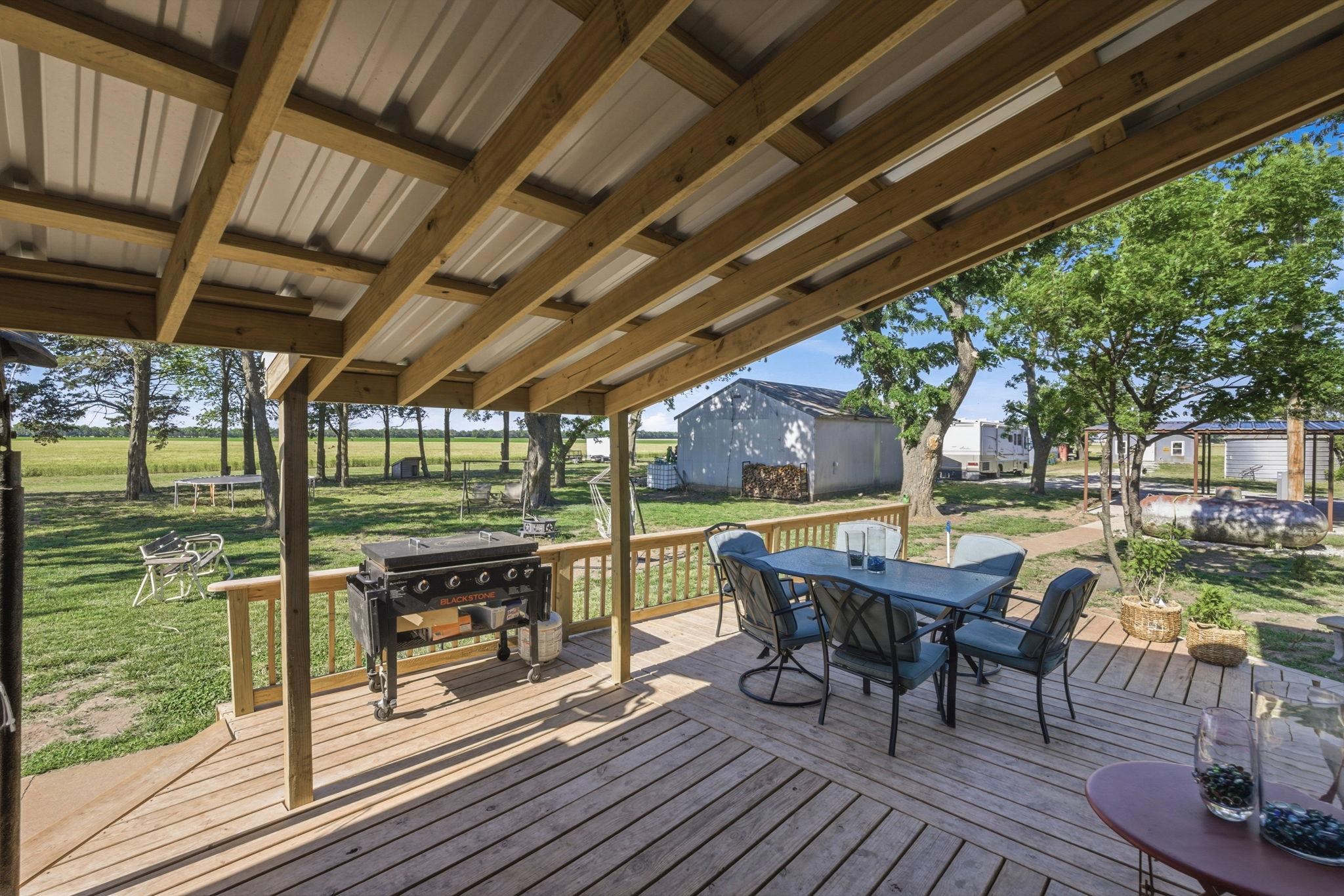 1625 E 60th Avenue N Belle Plaine KS 67013