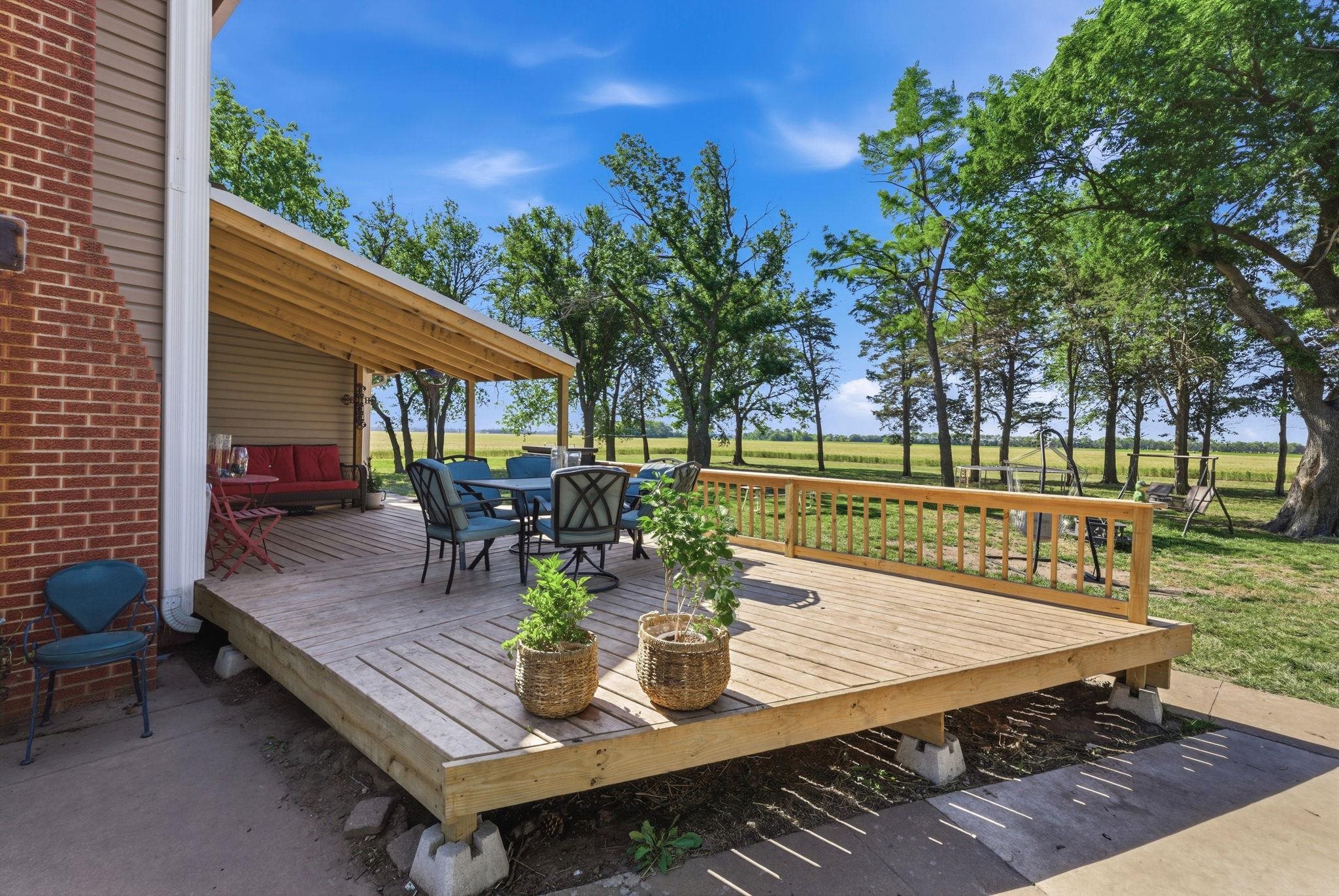 1625 E 60th Avenue N Belle Plaine KS 67013