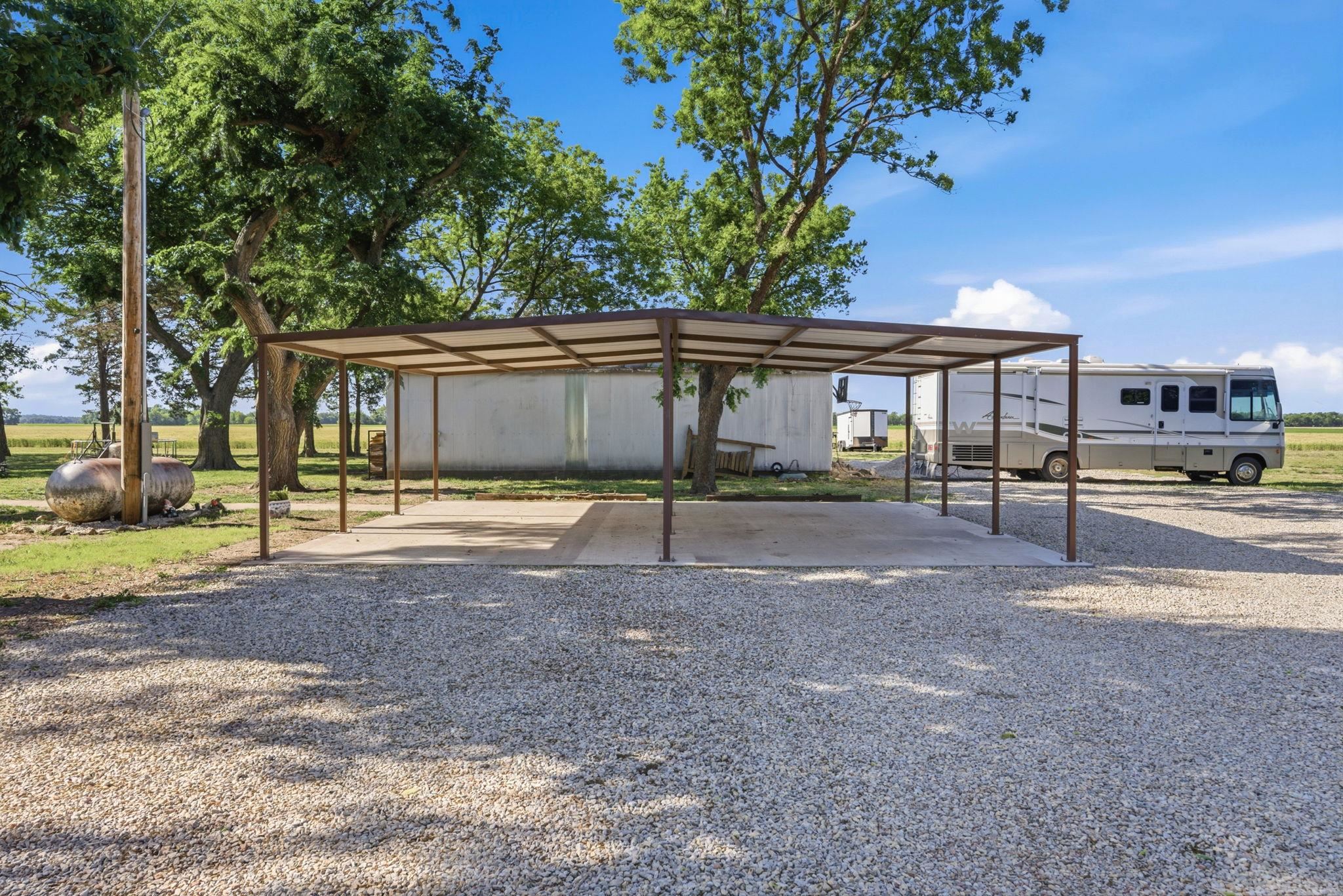 1625 E 60th Avenue N Belle Plaine KS 67013