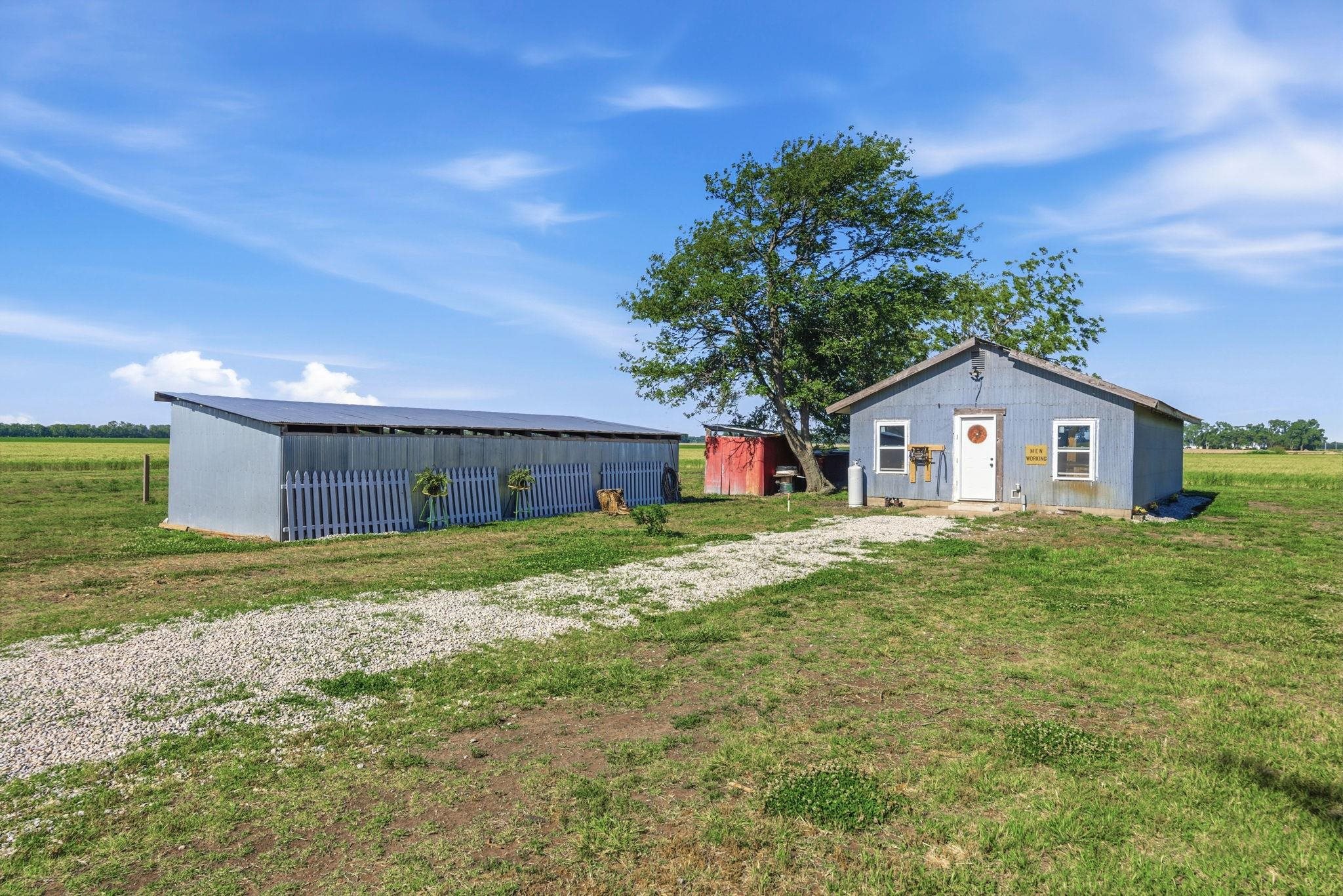 1625 E 60th Avenue N Belle Plaine KS 67013