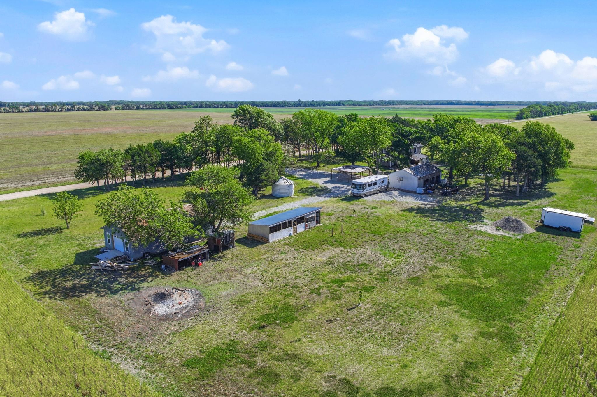 1625 E 60th Avenue N Belle Plaine KS 67013