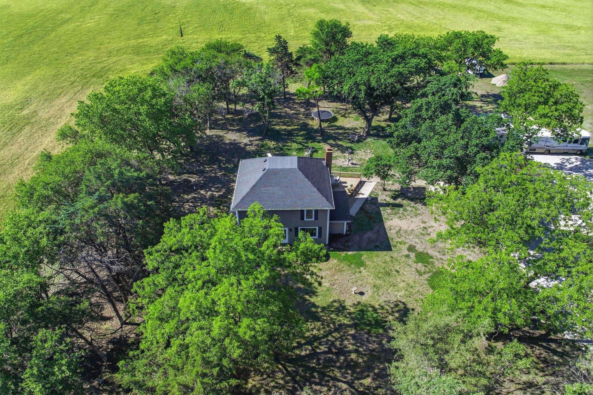 1625 E 60th Avenue N Belle Plaine KS 67013
