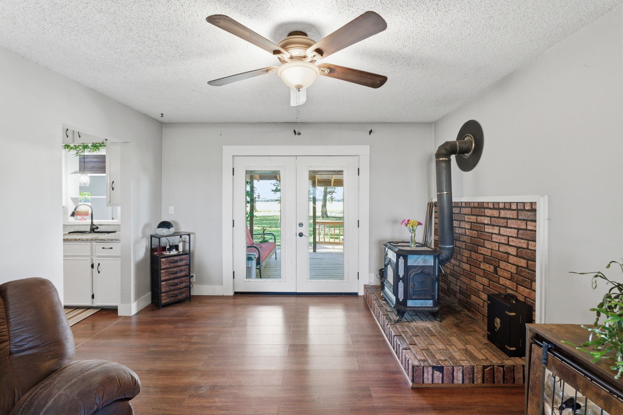 1625 E 60th Avenue N Belle Plaine KS 67013