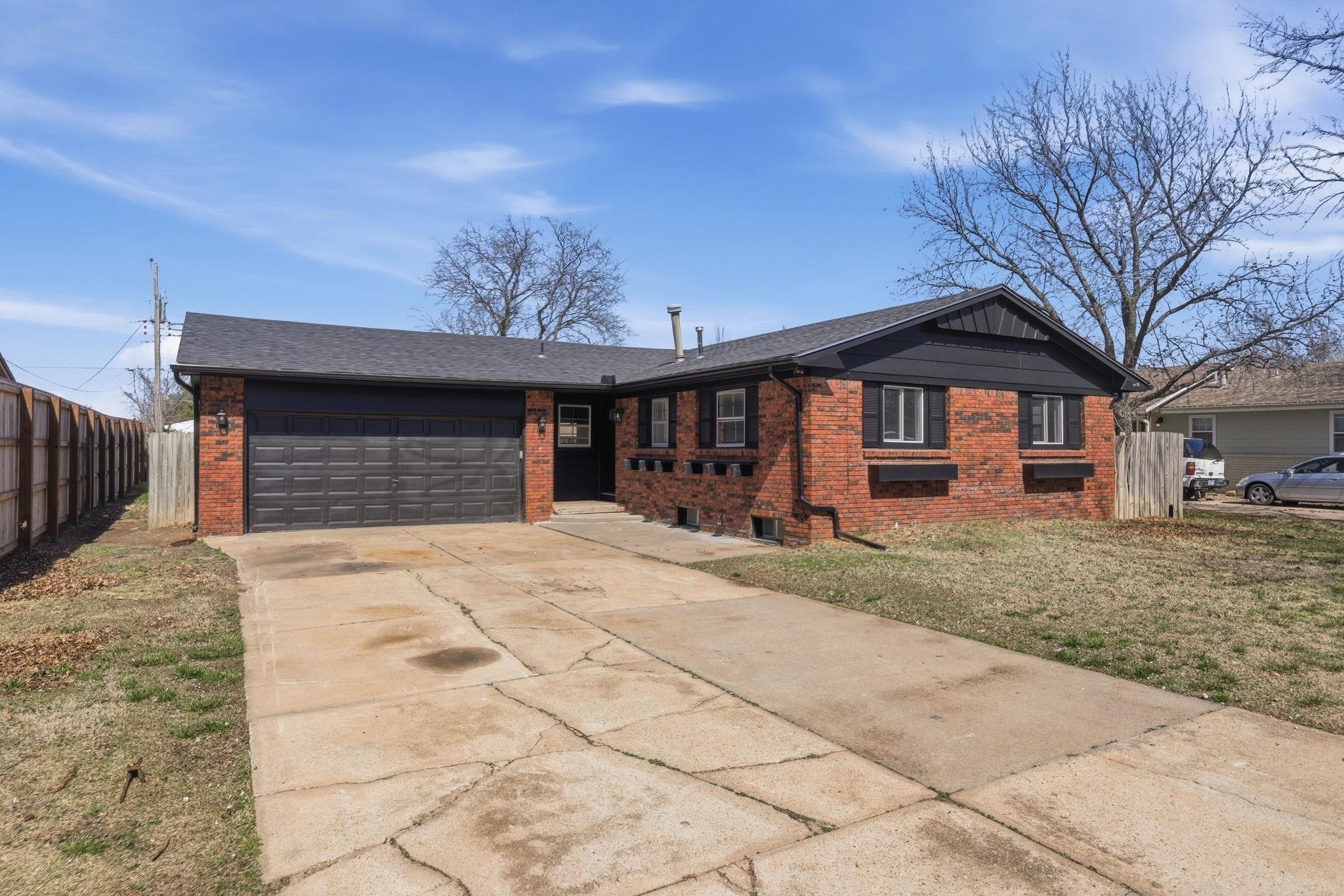 8208 E Grail Wichita KS 67207