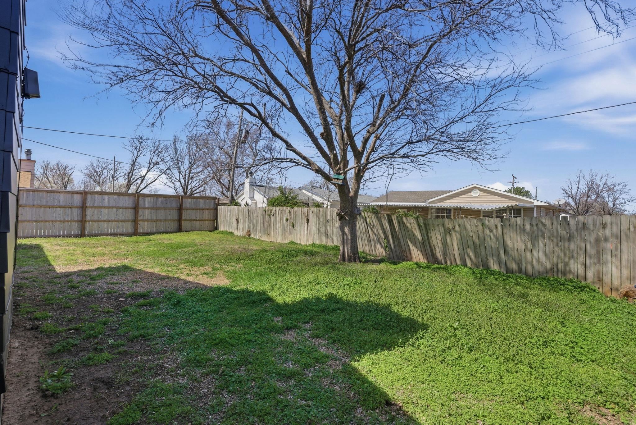 8208 E Grail Wichita KS 67207