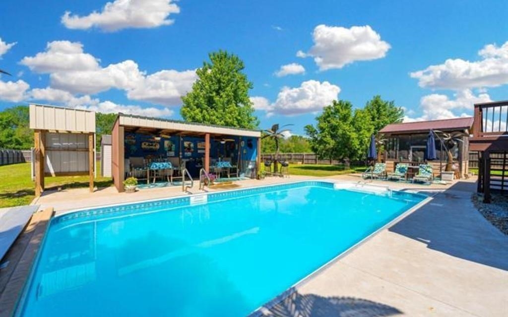21249 SW Meadowlark Road Douglass KS 67039
