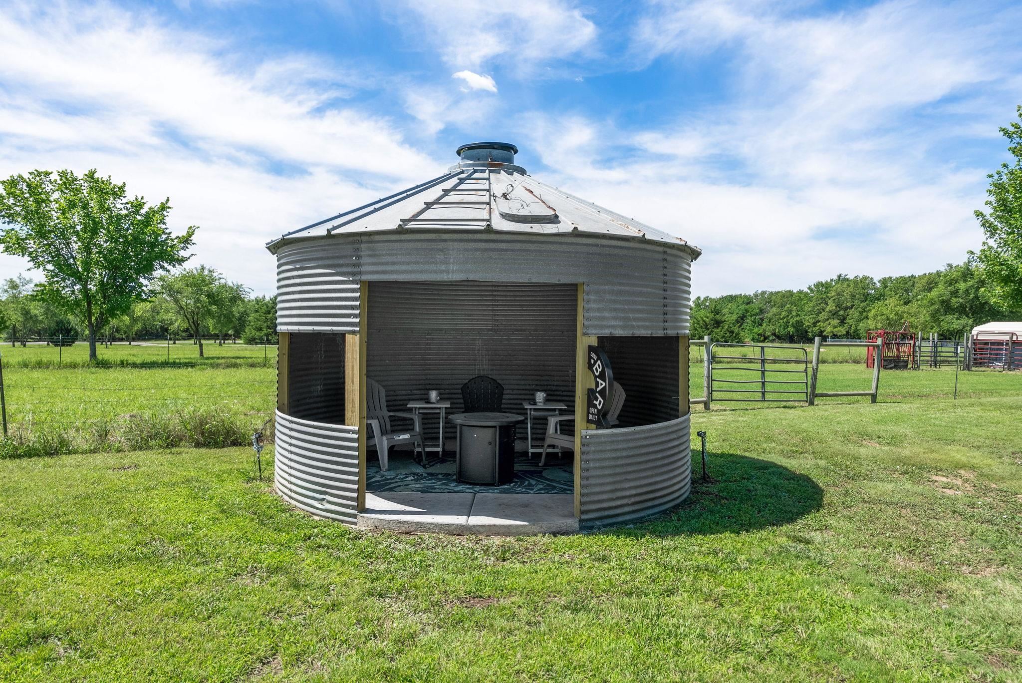 21249 SW Meadowlark Road Douglass KS 67039