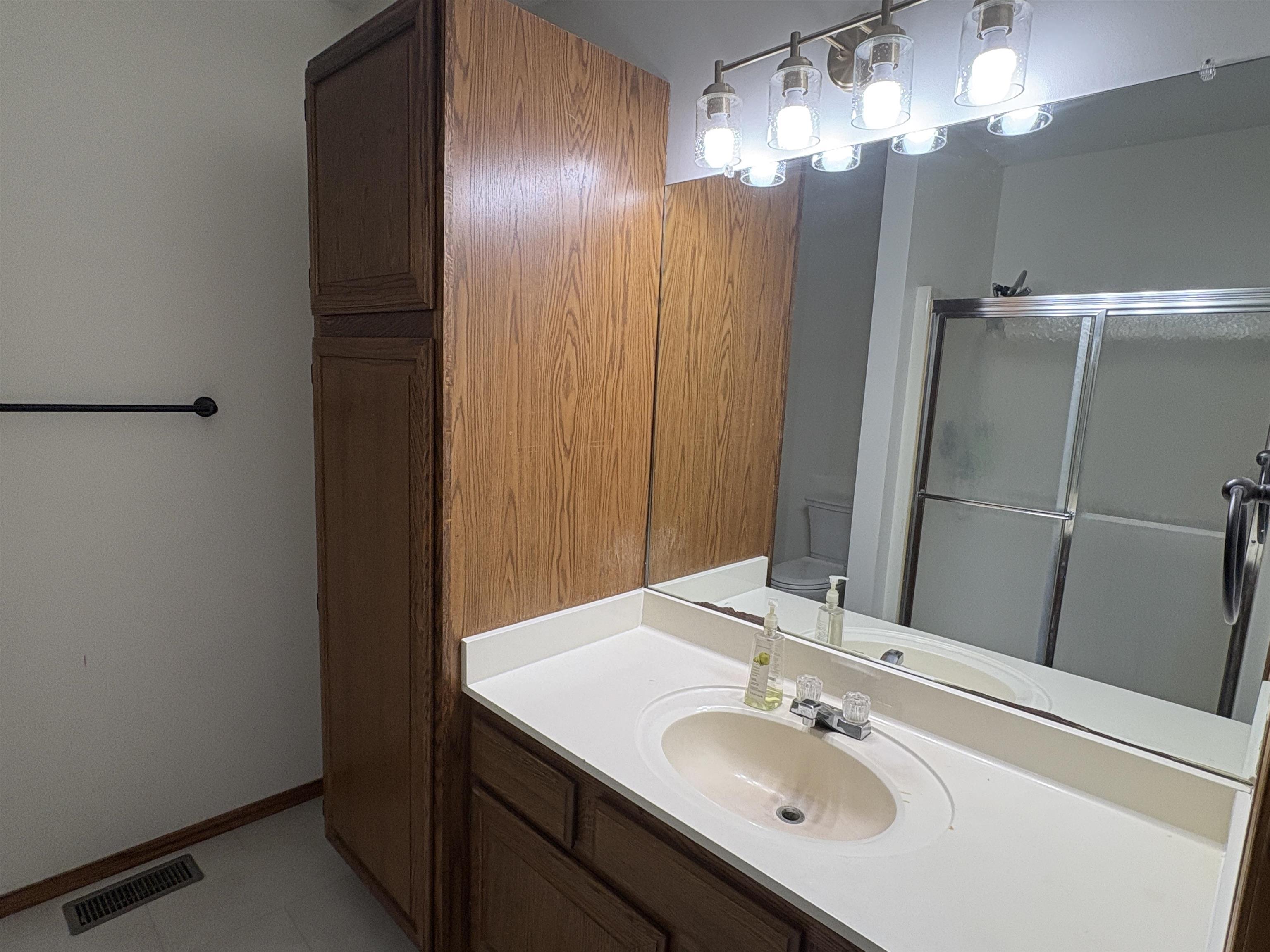 1009 Helen Augusta KS 67010