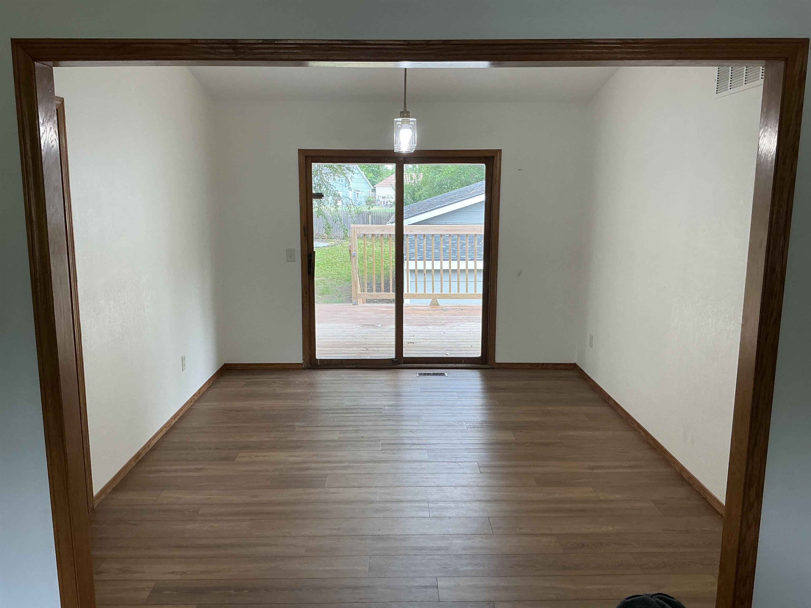 1009 Helen Augusta KS 67010