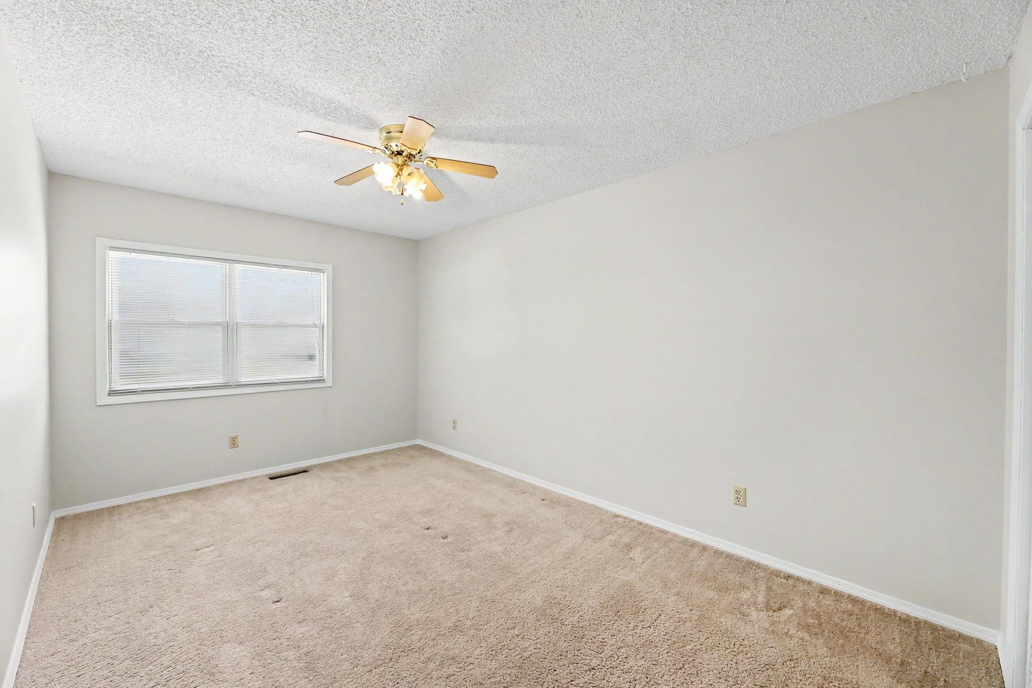 4051 Clarendon Bel Aire KS 67220