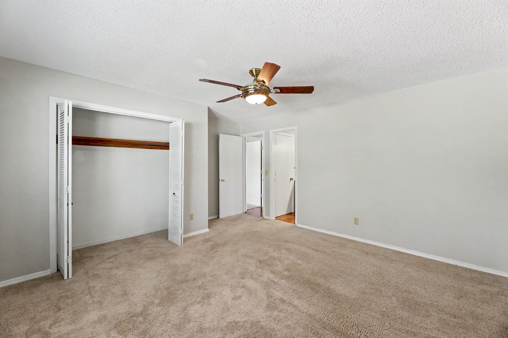 4051 Clarendon Bel Aire KS 67220