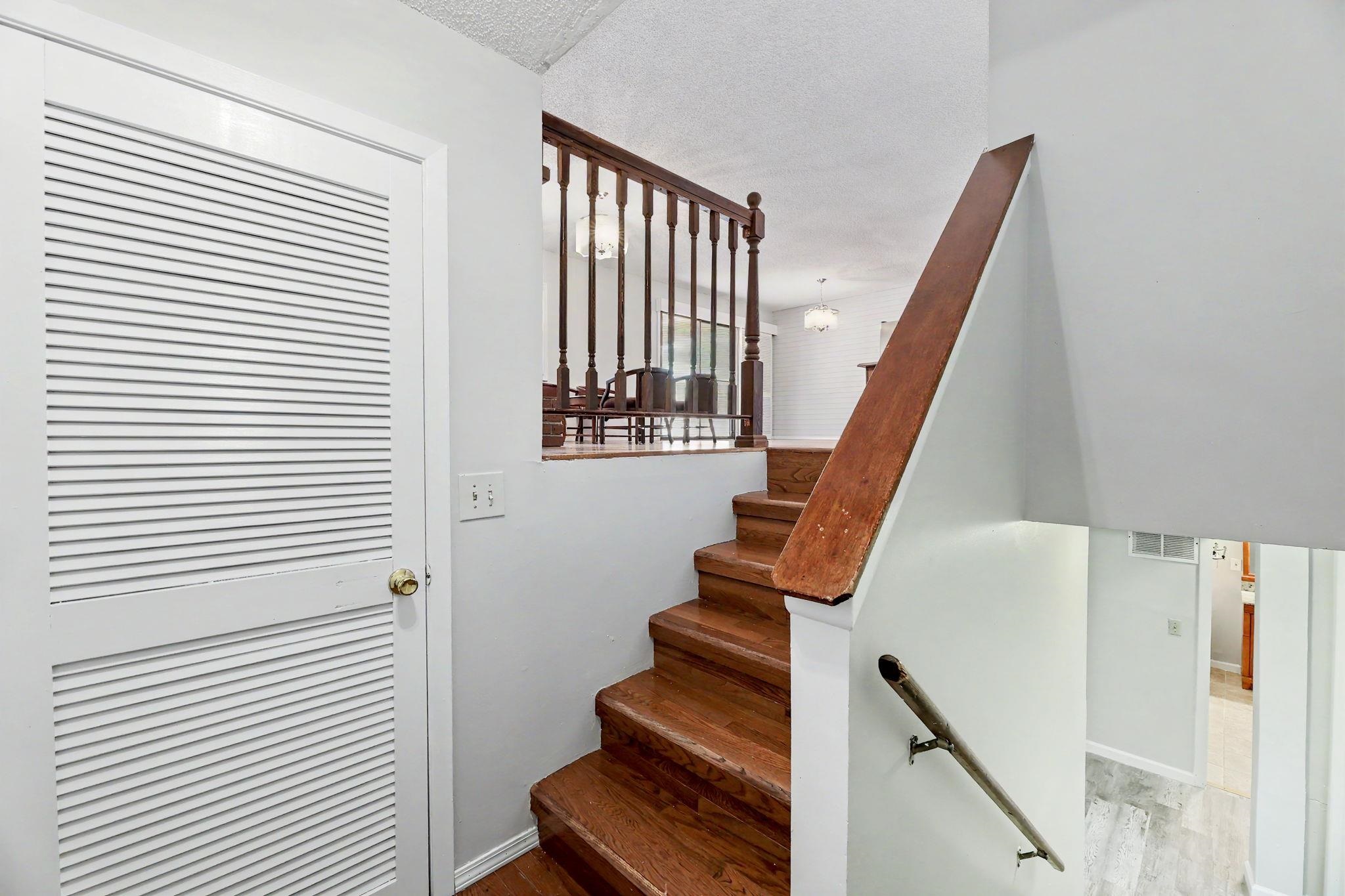 4051 Clarendon Bel Aire KS 67220