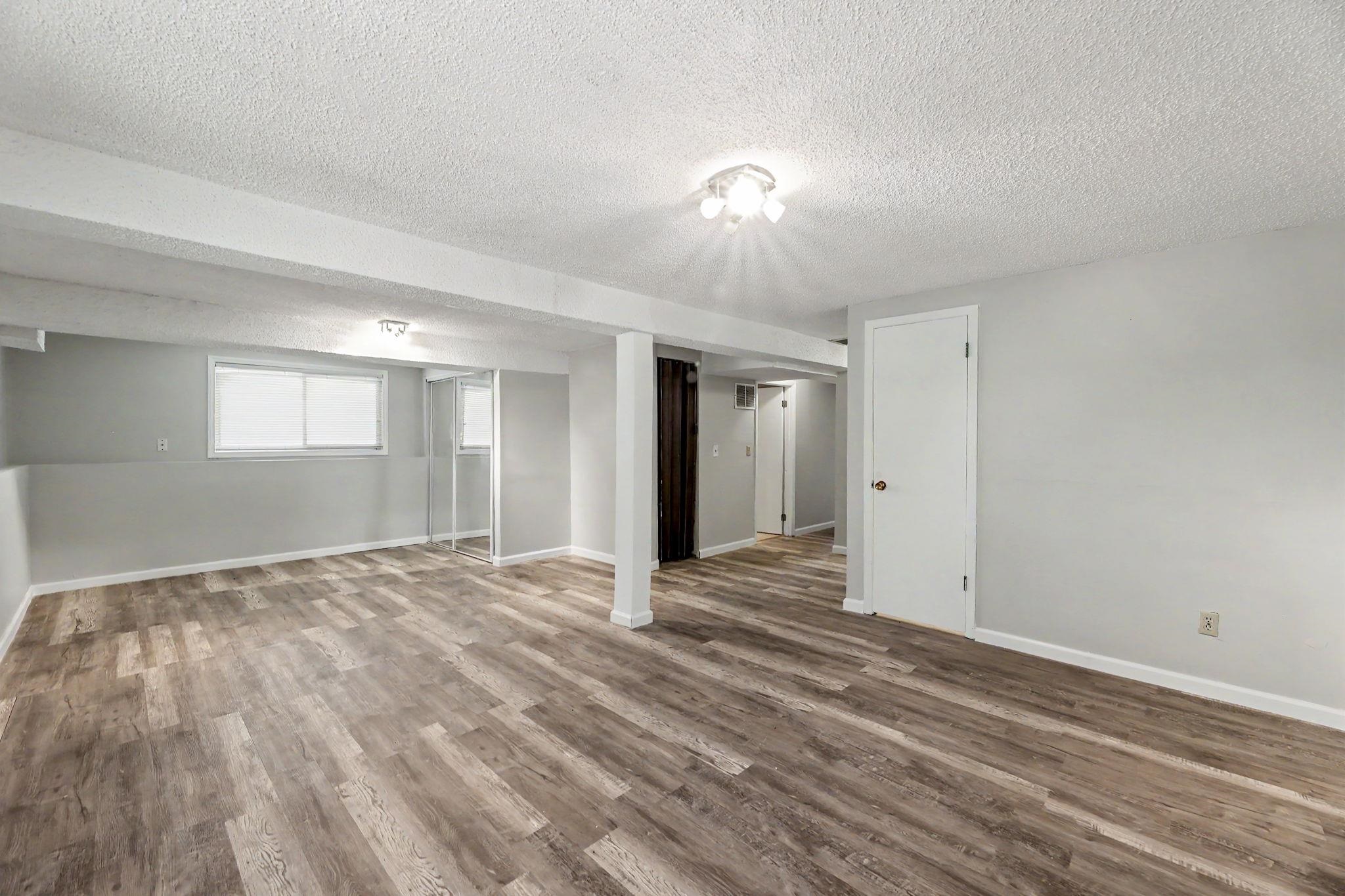 4051 Clarendon Bel Aire KS 67220