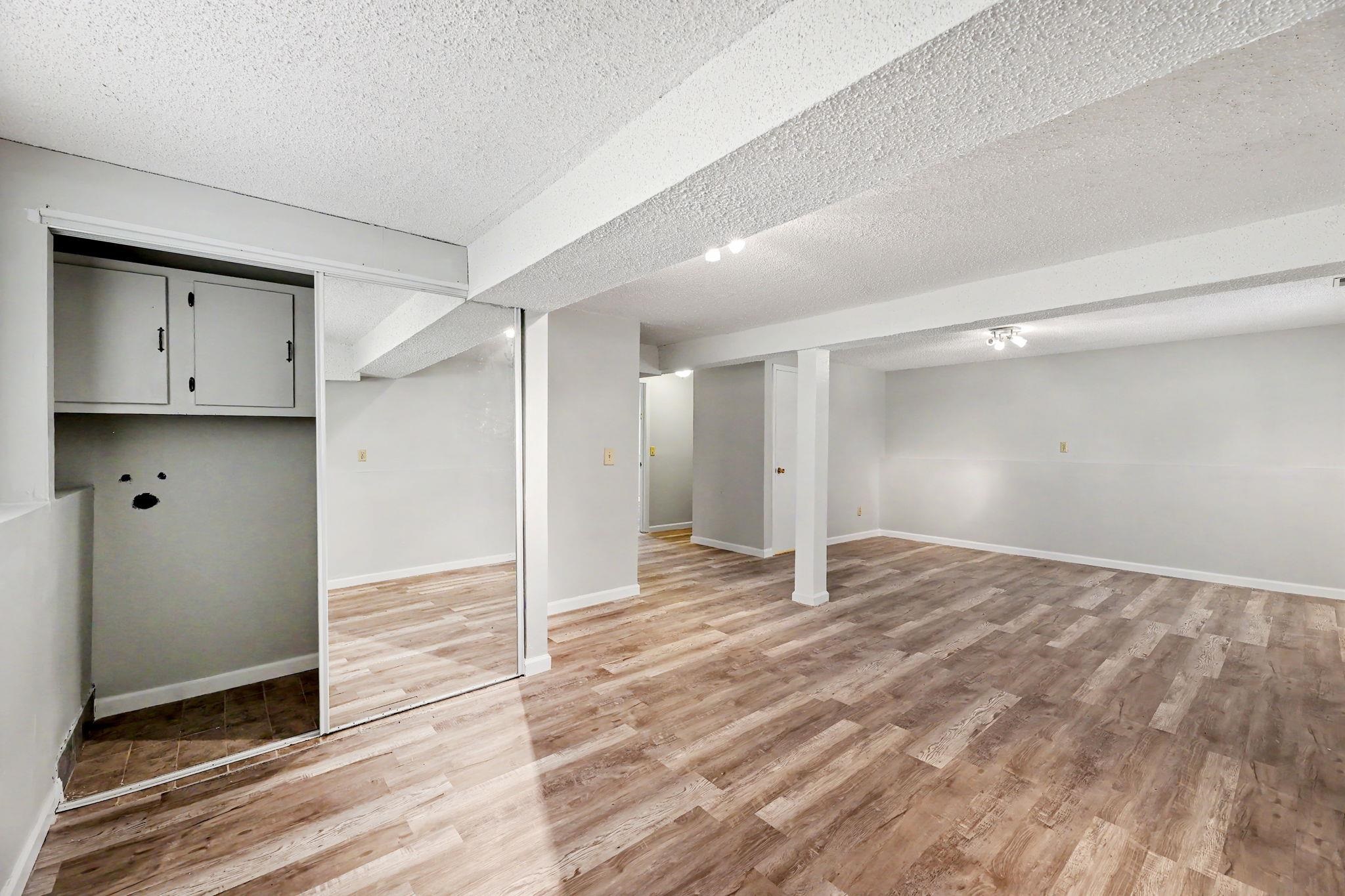 4051 Clarendon Bel Aire KS 67220